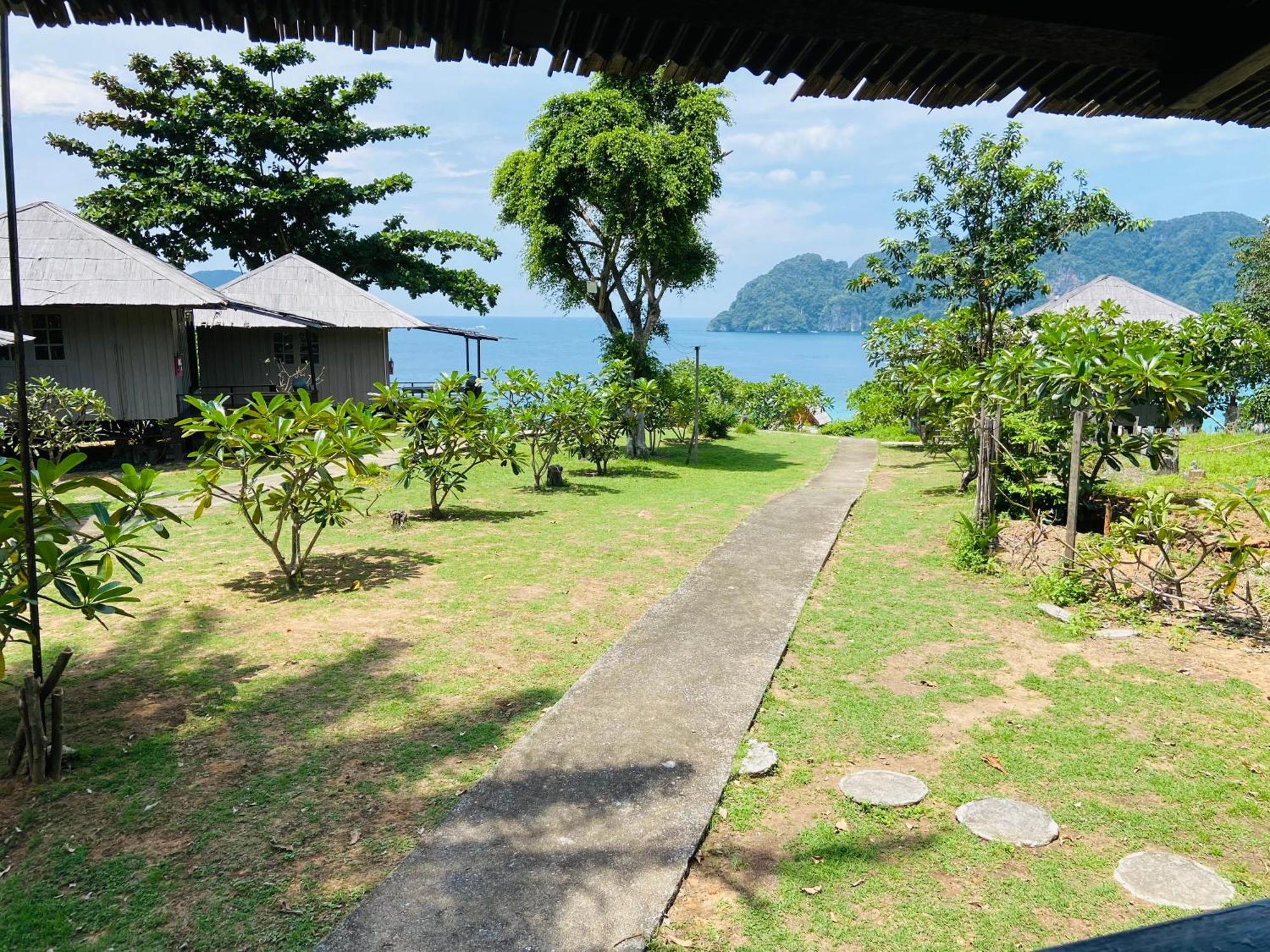 Hip Seaview @