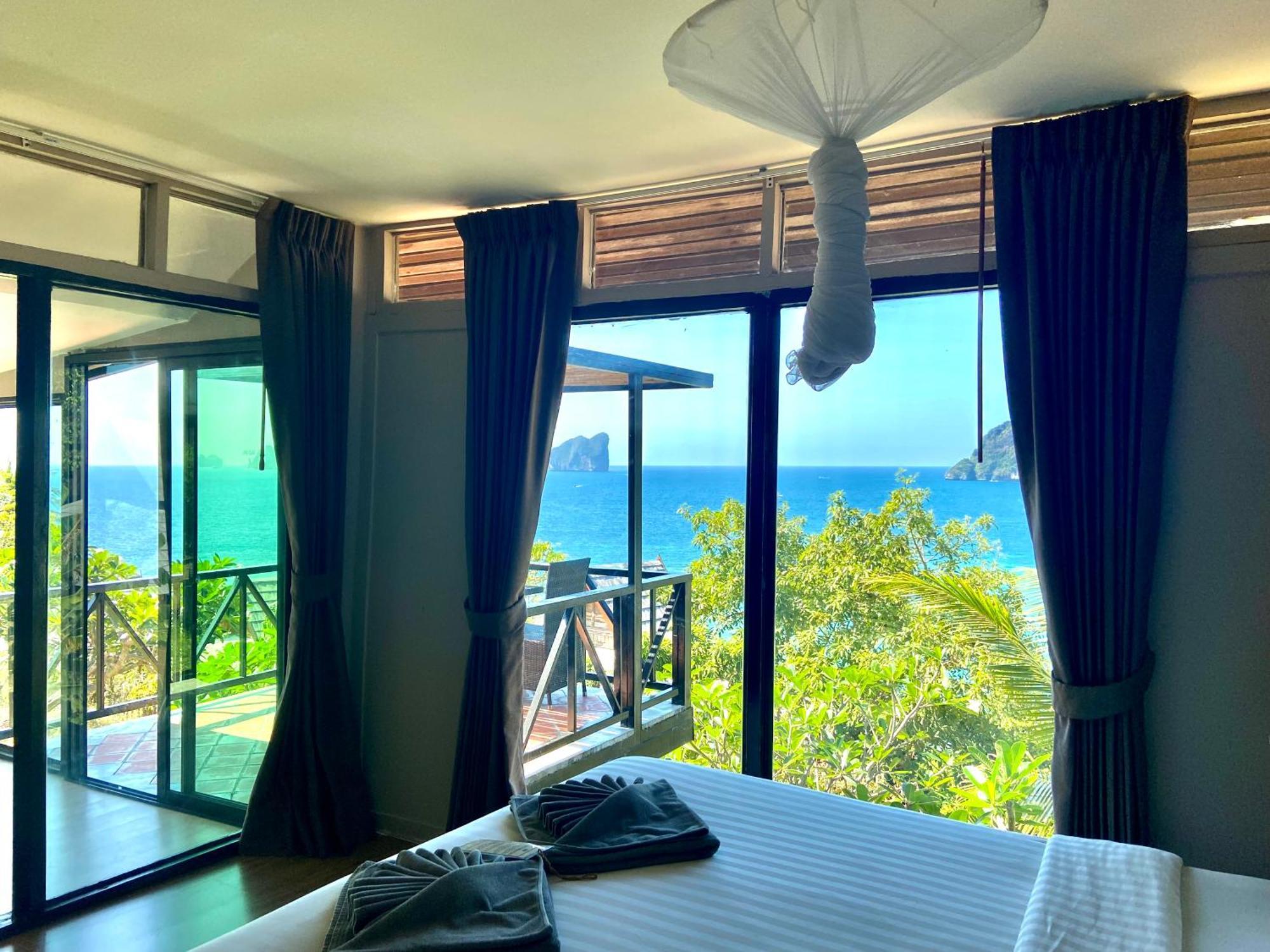Resort Hip Seaview @ Phi Phi Don