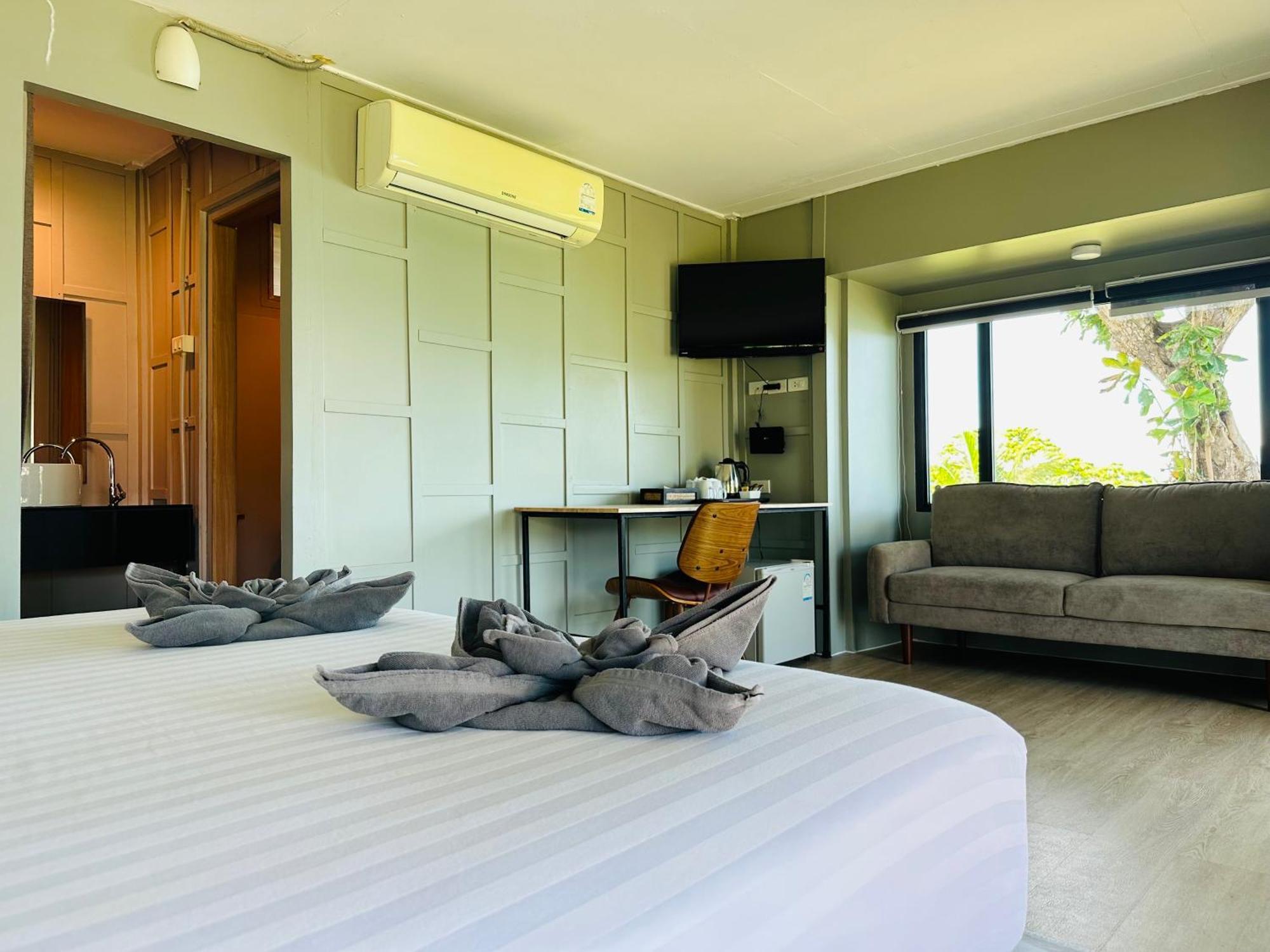 Resort Hip Seaview @ Phi Phi Don