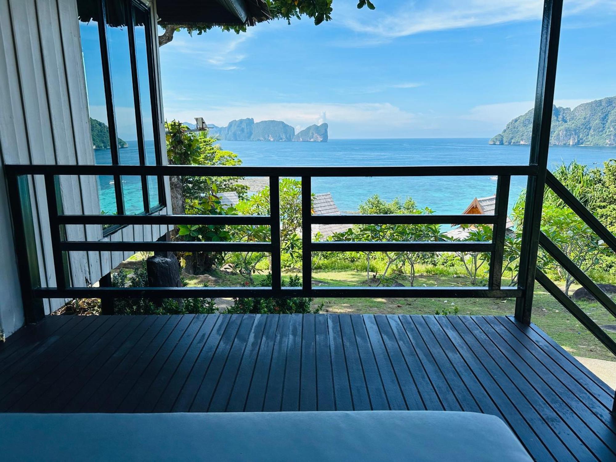 Hip Seaview @ 3* Phi Phi Don