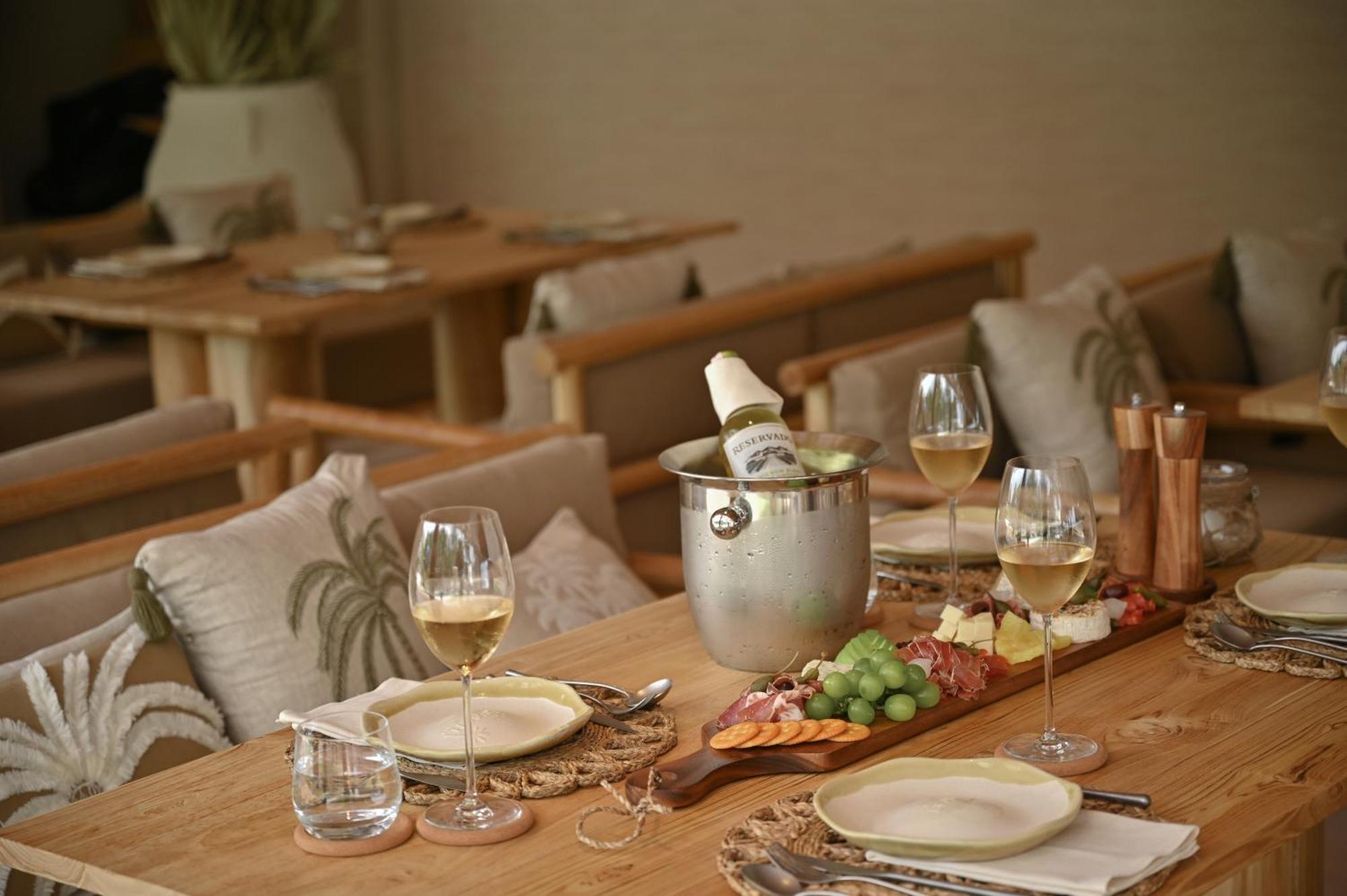 Resort Arinara Phuket - Sha Extra Praia de Bang Tao