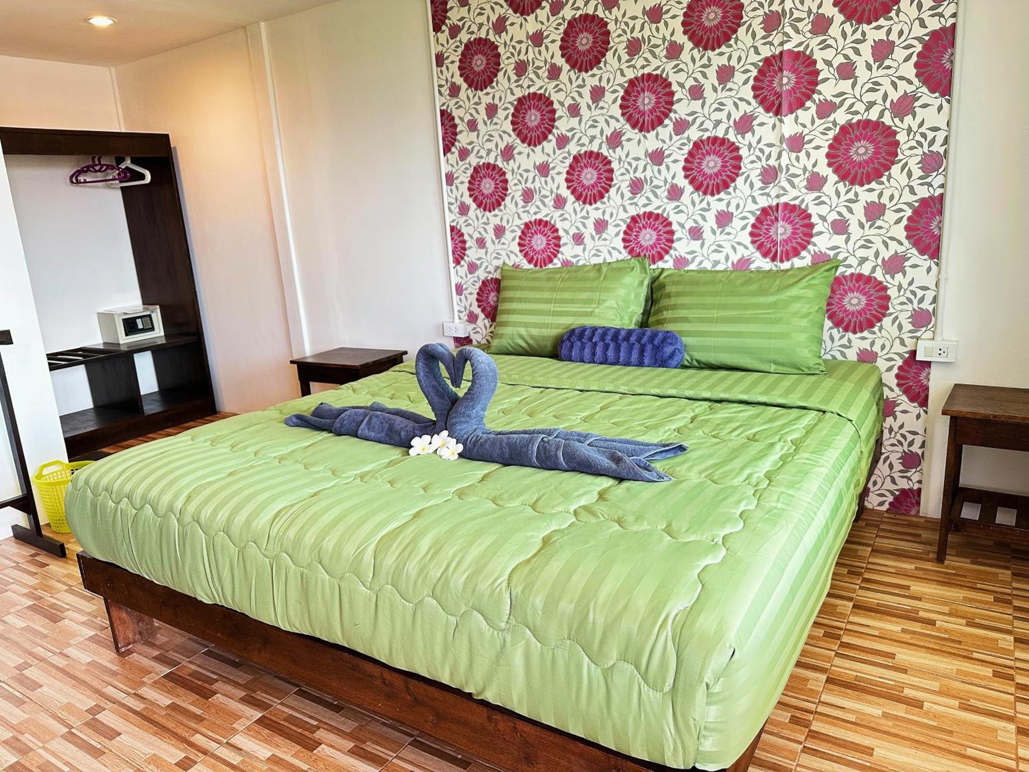 Guest house Hill  Lanta 3*