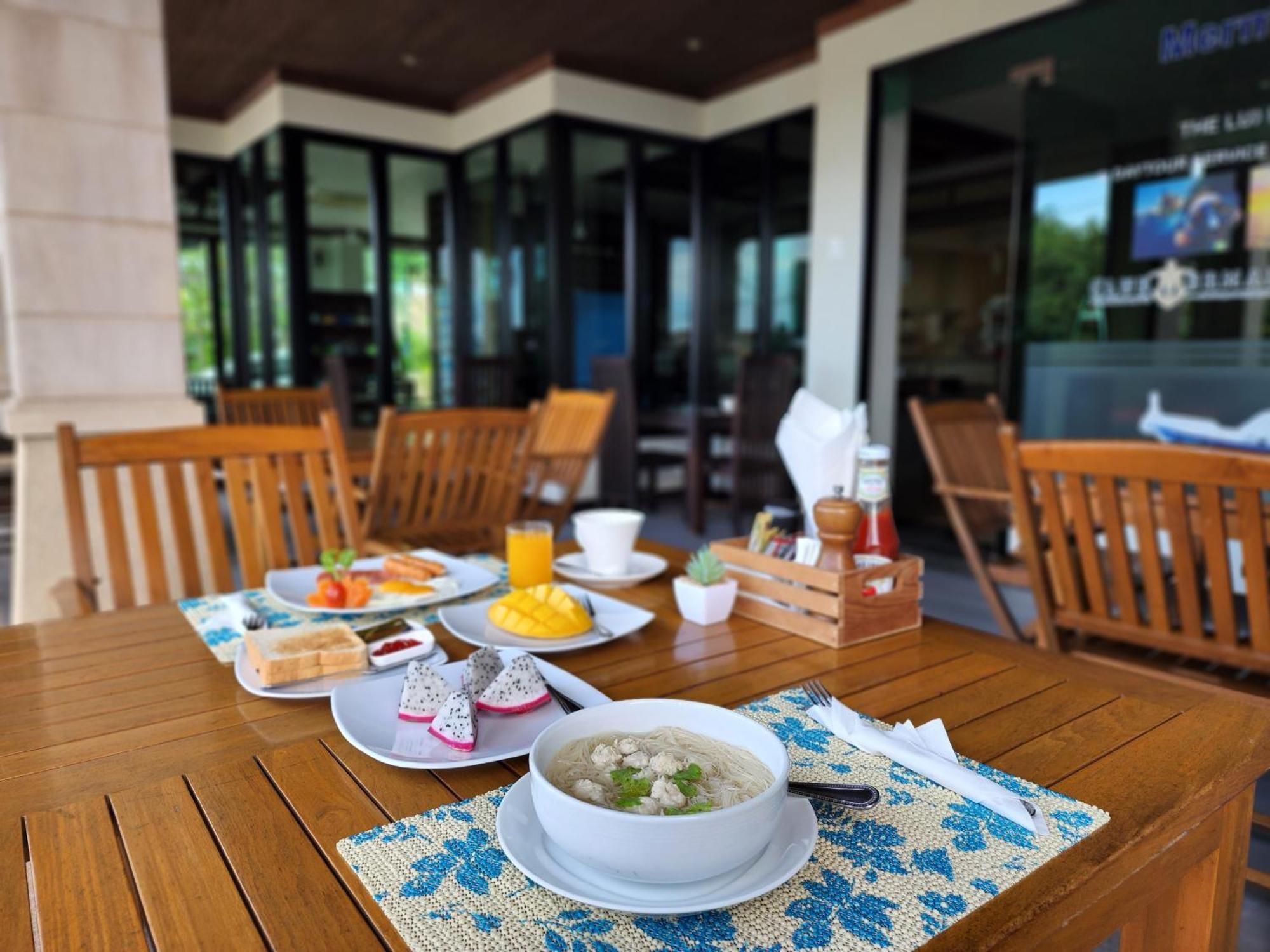 Lanta Mermaid Boutique House Resort