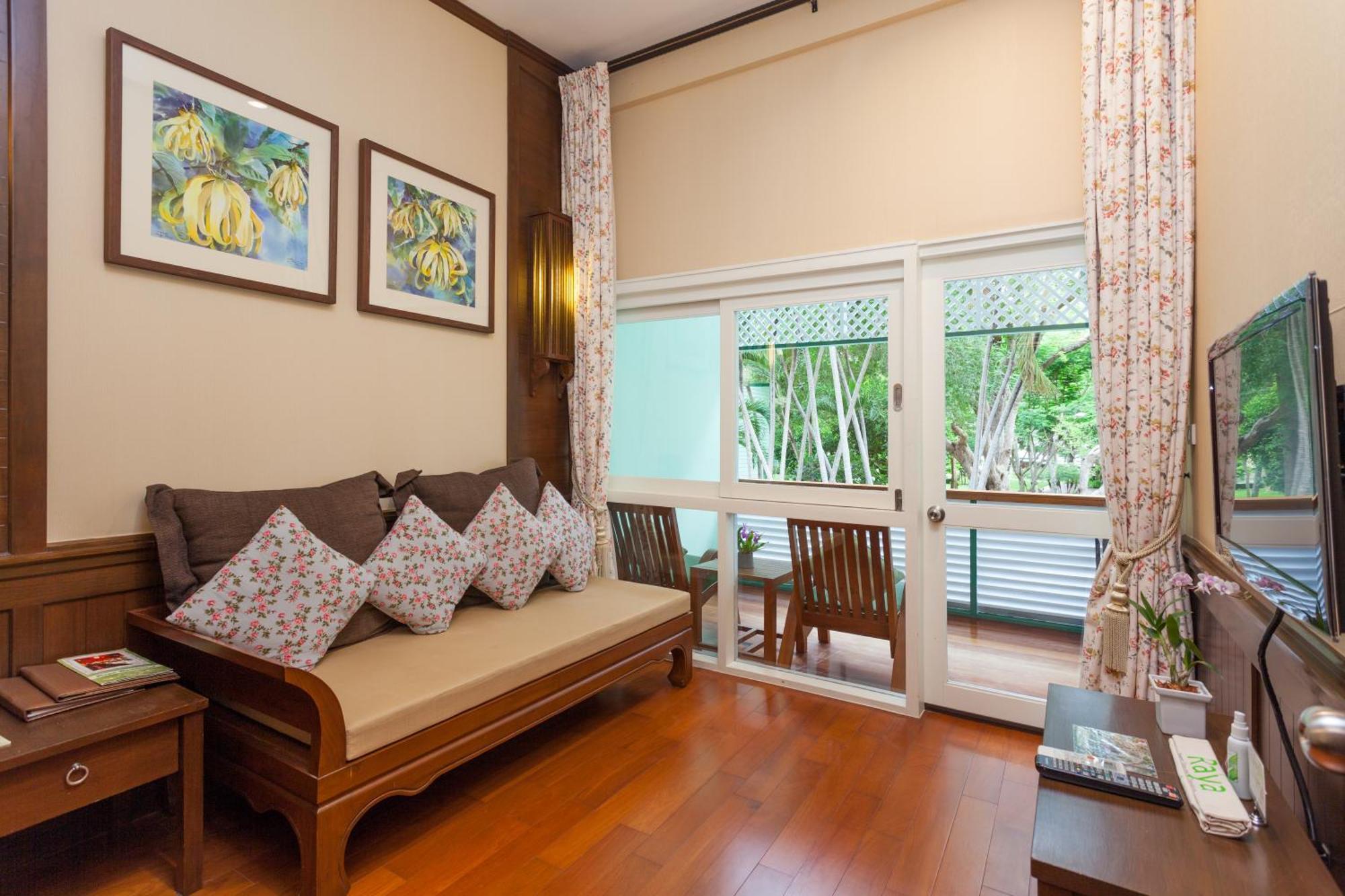 Resort Raya Front - The In Cha-Am
