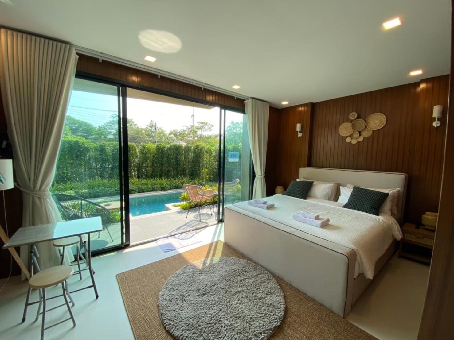 Royal Sammuk Resort Bang Saen