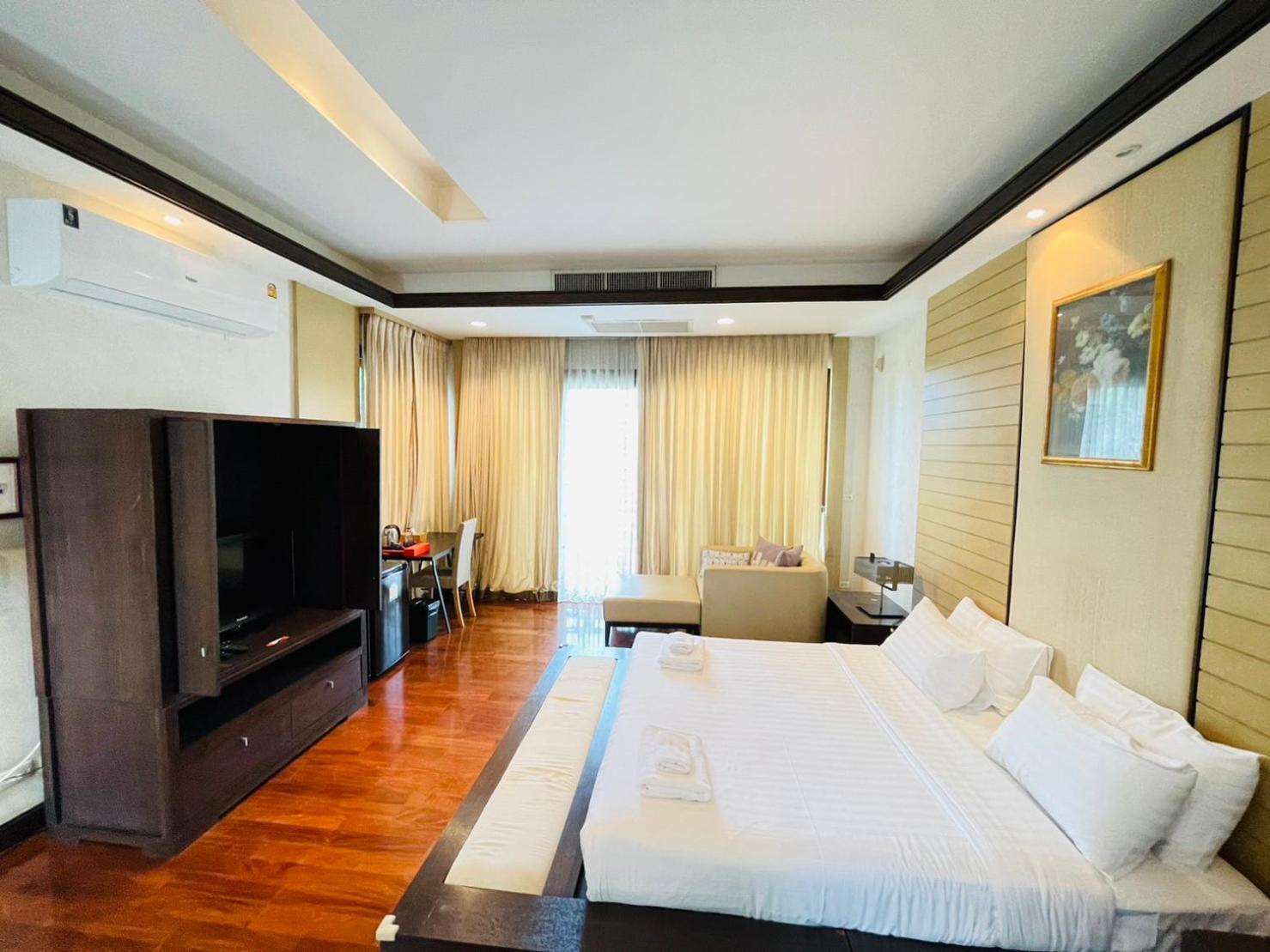 Royal Sammuk Resort Bang Saen