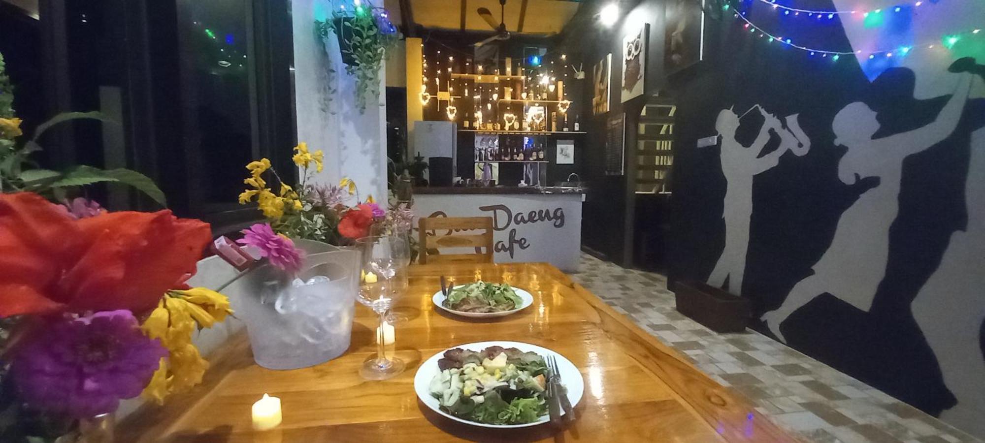 Bua Daeng Kumphawapi