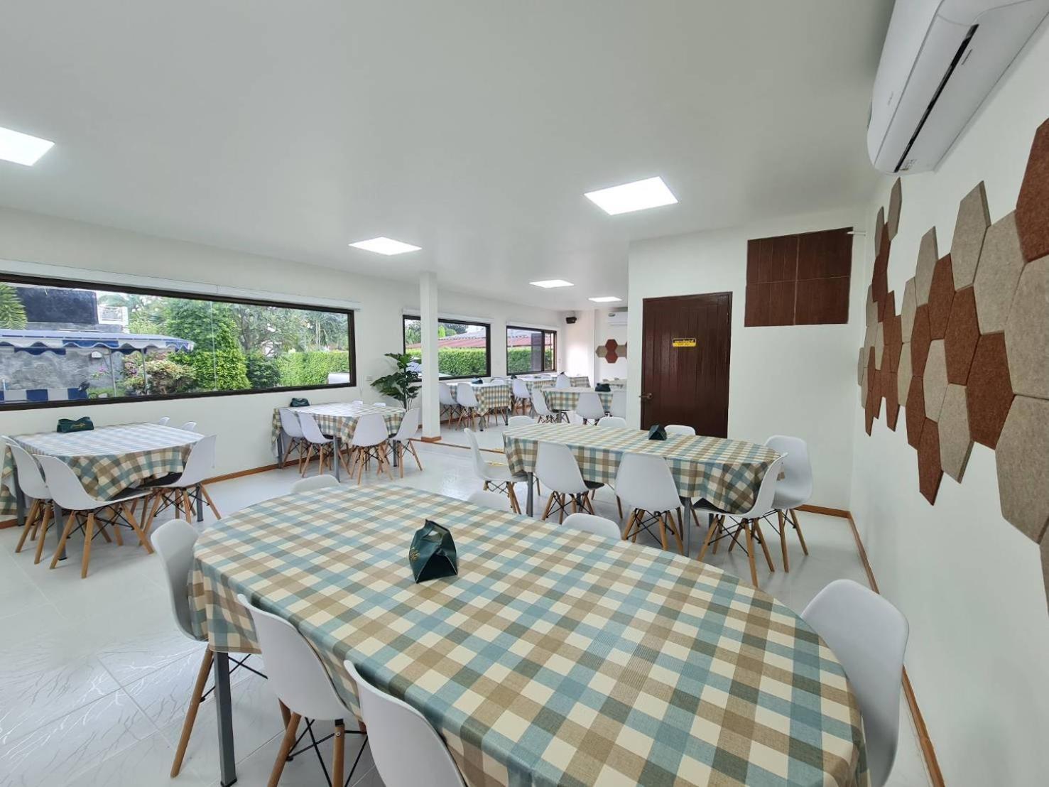 Resort Box At Pran Sam Roi Yot