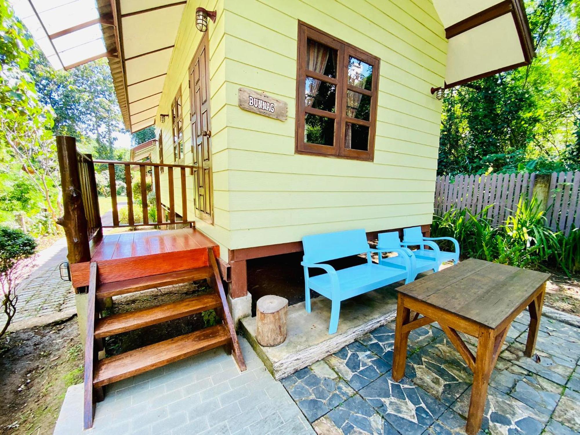 Resort At Chiang Dao, Pooch Lovers 2*