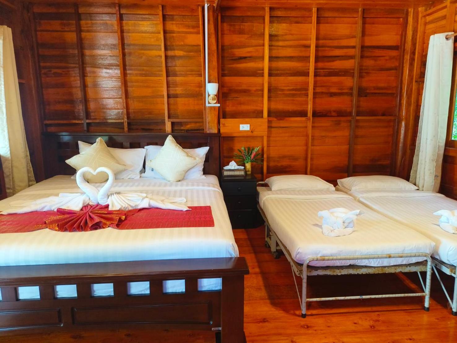 Guest house Kohjum Seafront Koh Jum