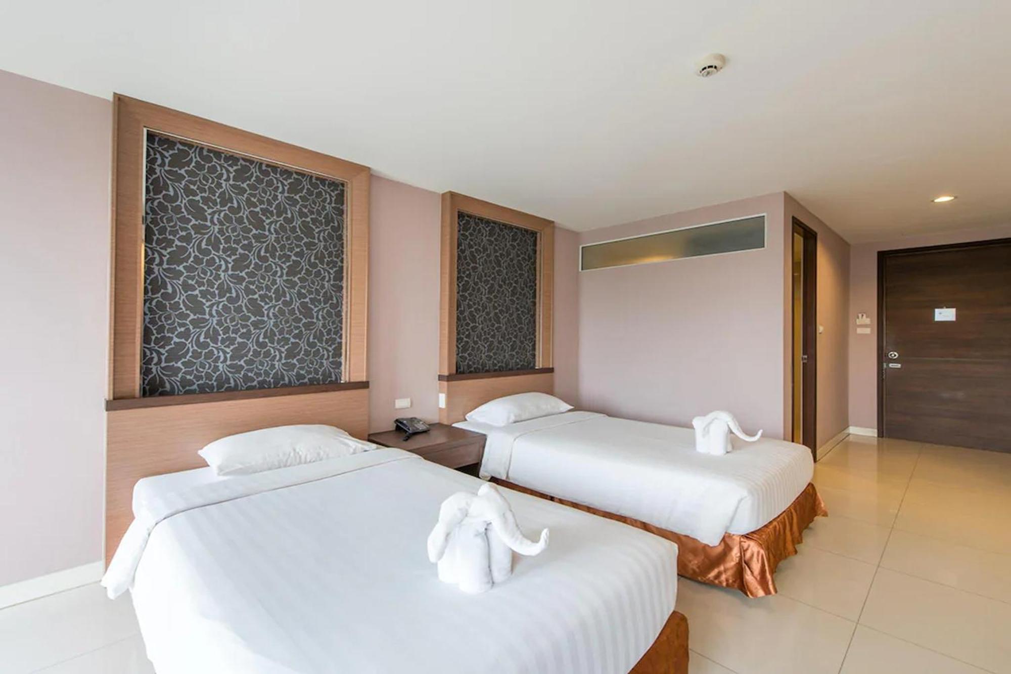 Eastiny & Hotel Nong Prue