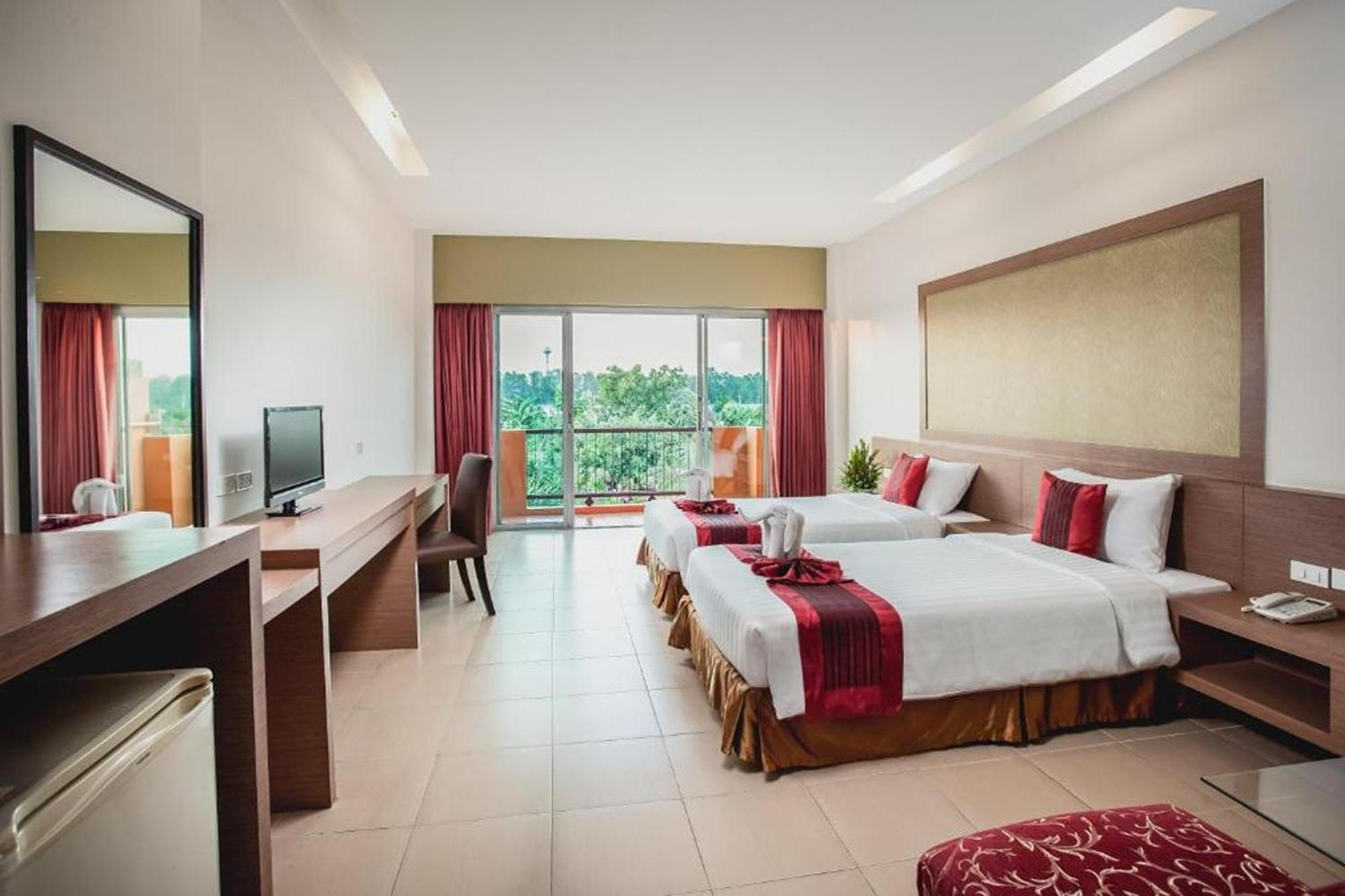 Eastiny & Hotel Nong Prue