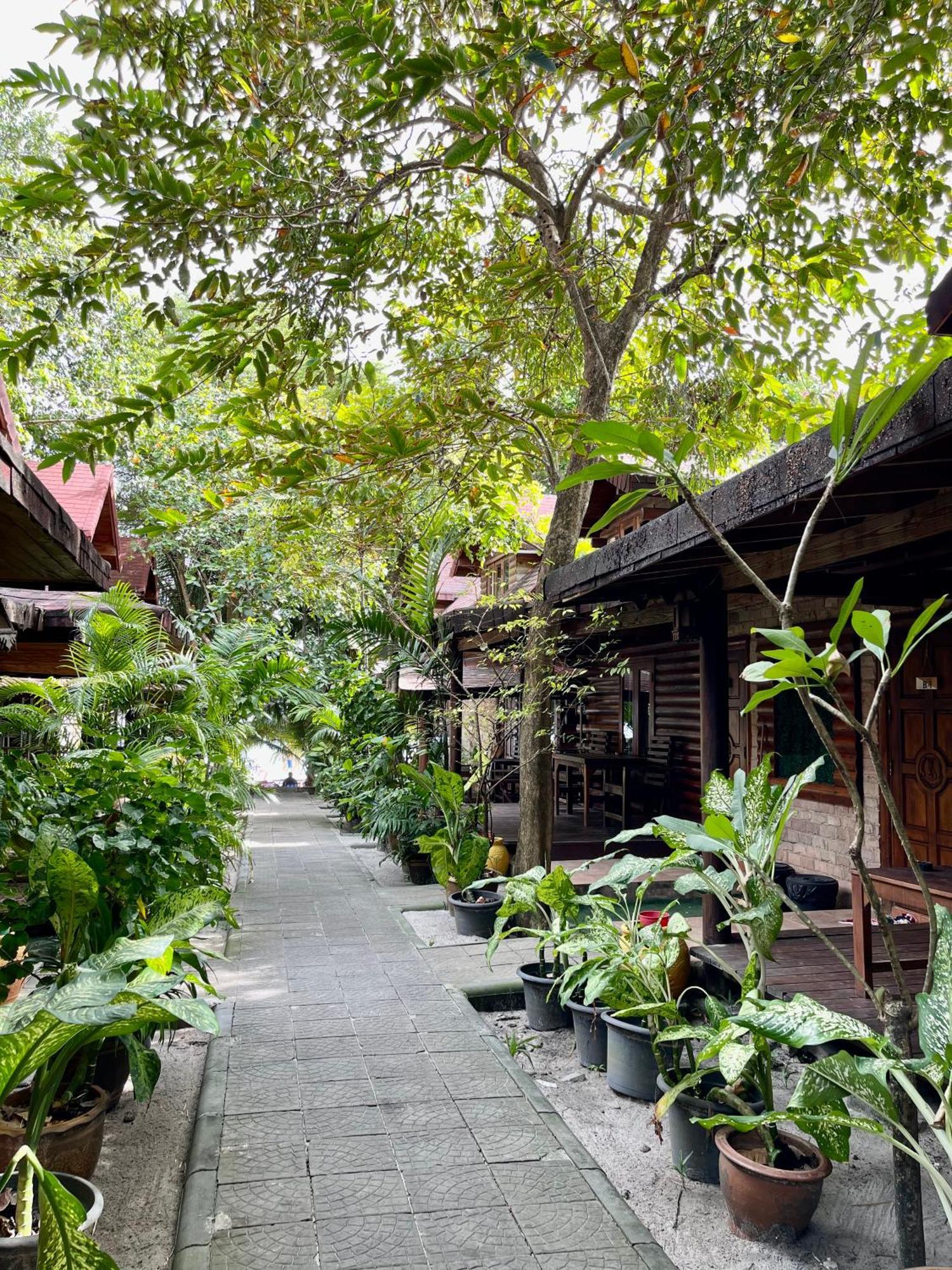 Samed Sea Resort *
