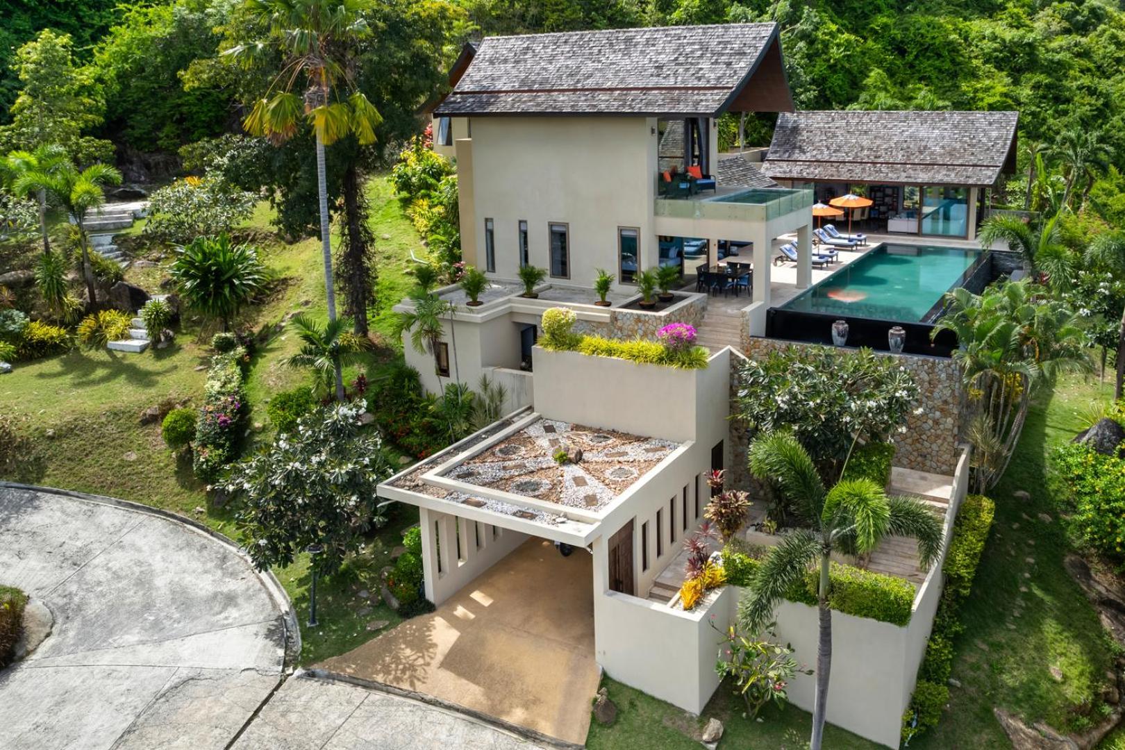 Tiga - Cliffside Seaview Oasis Villa