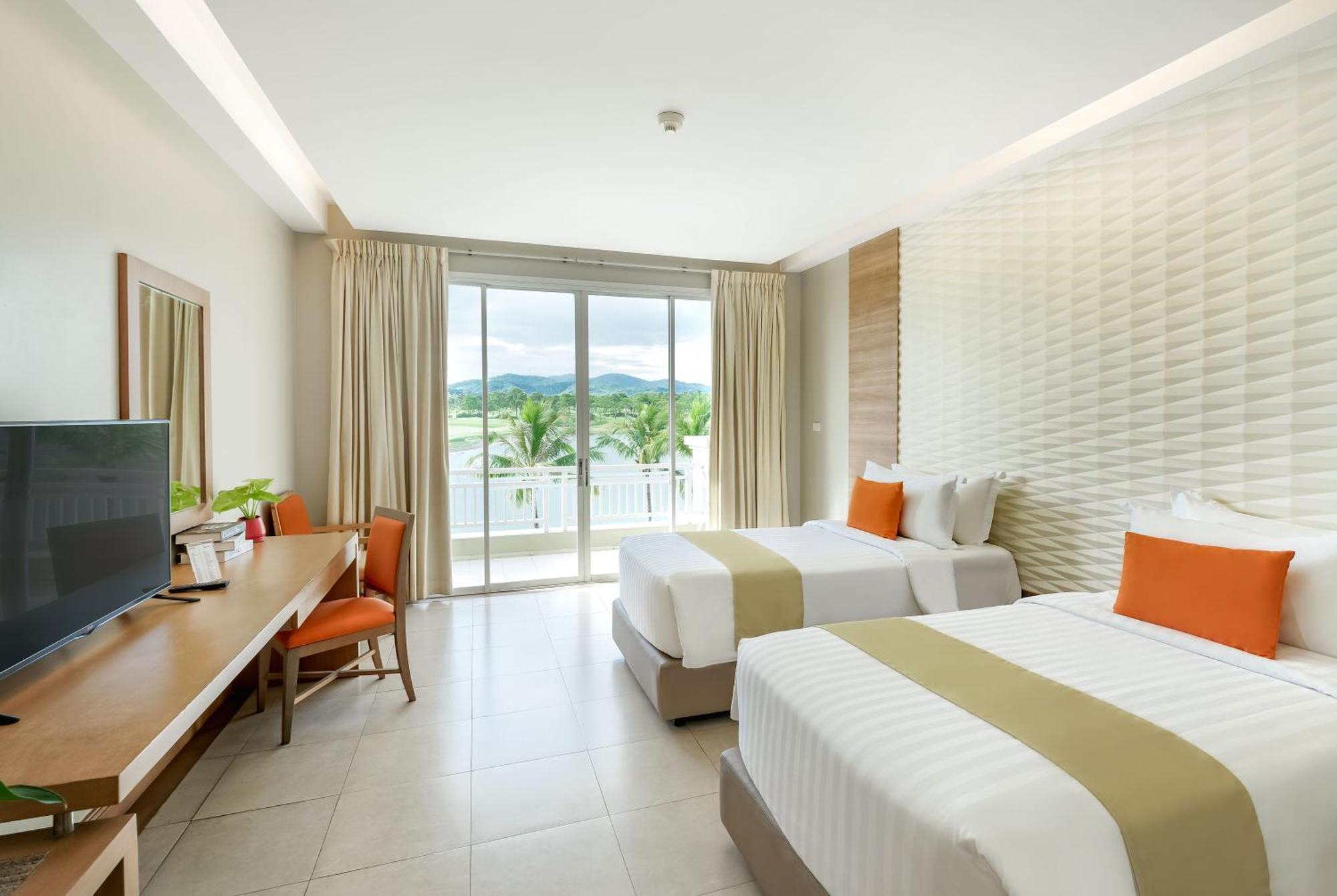 Pattana Sports 4*