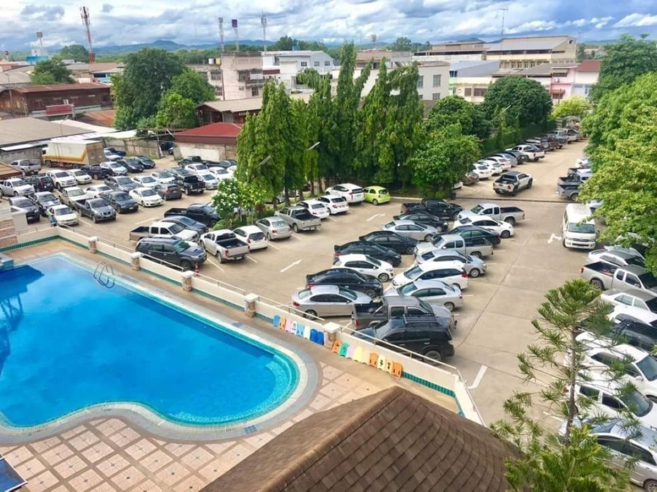 Hotel Dhevaraj 3*