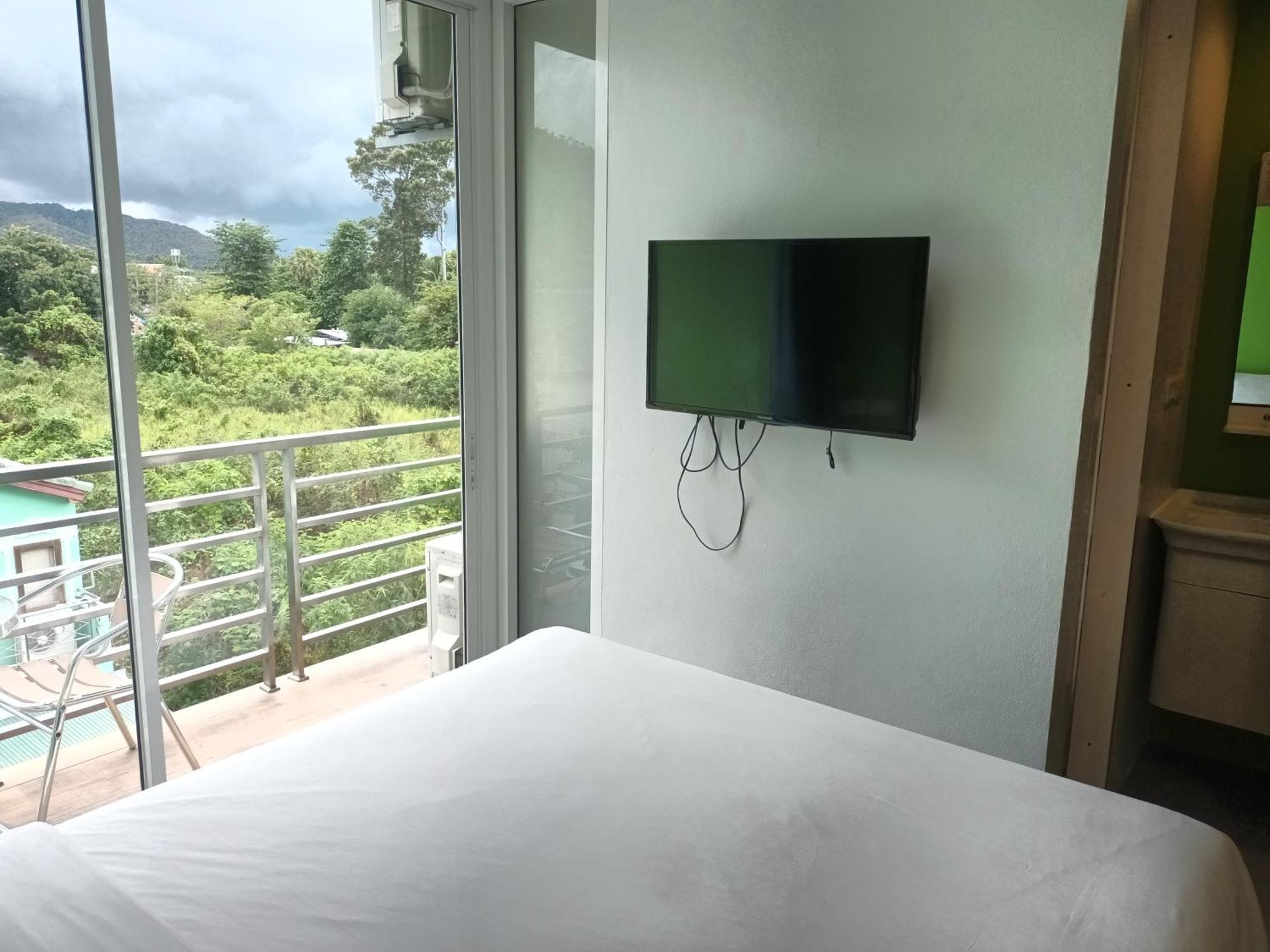 Hotel Cheeky Monkey's Samui