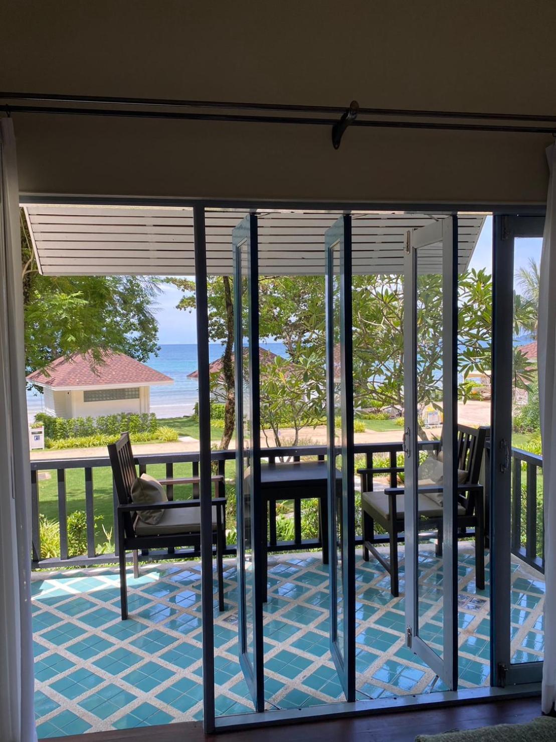 Resort Sea Escape