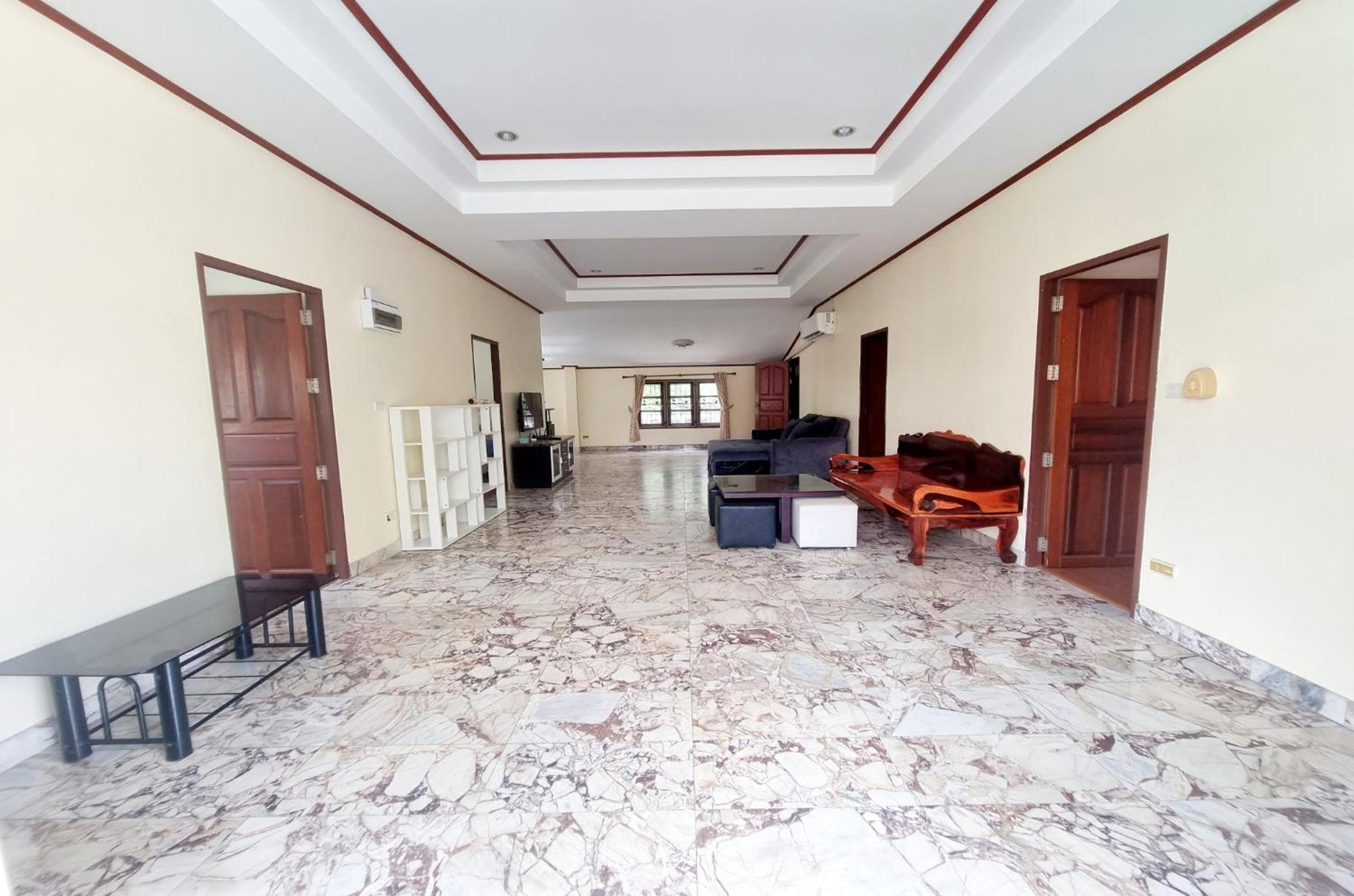 Mae Rampung House Pool Holiday home *
