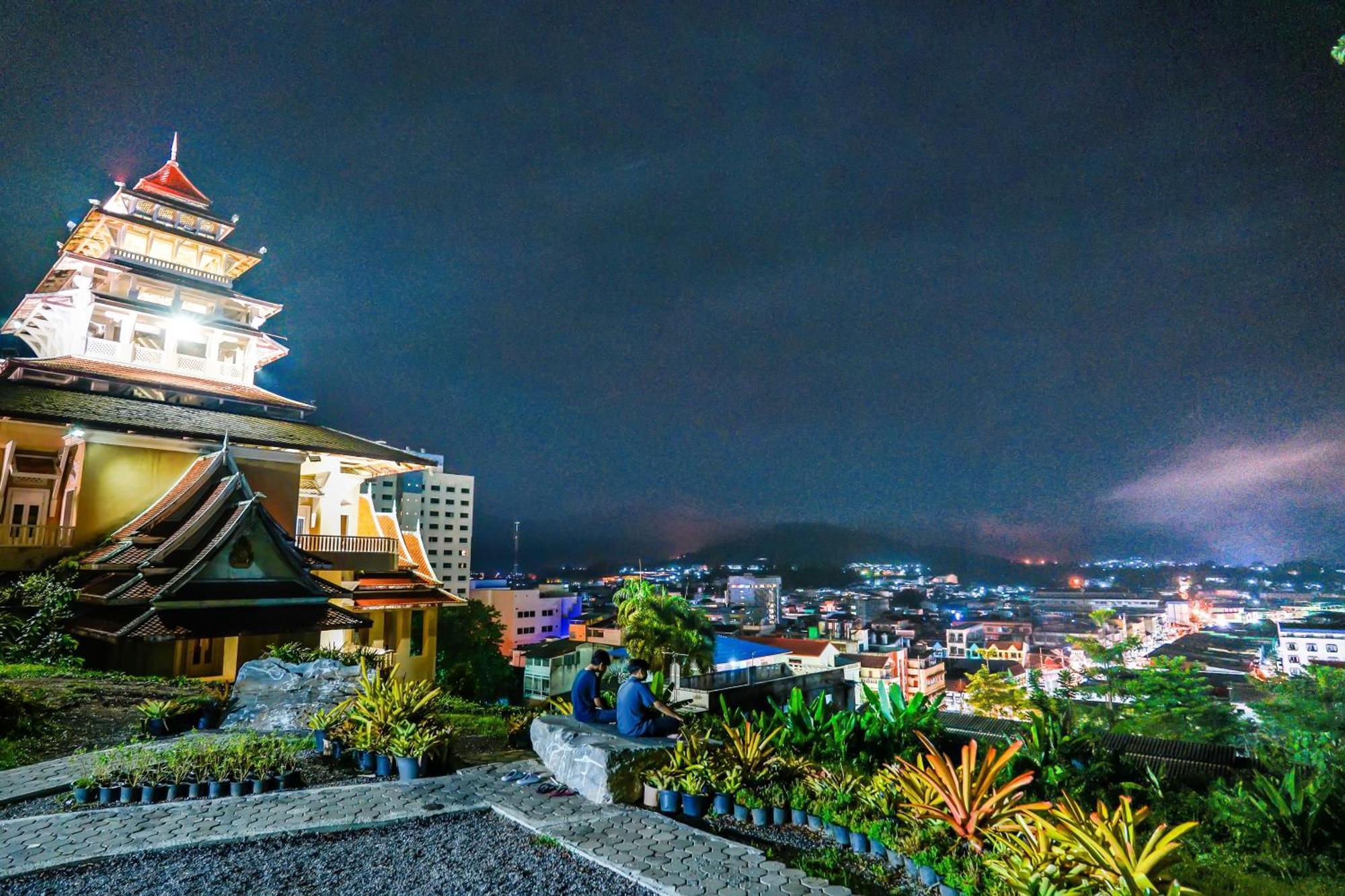 Resort Happy Garden Betong
