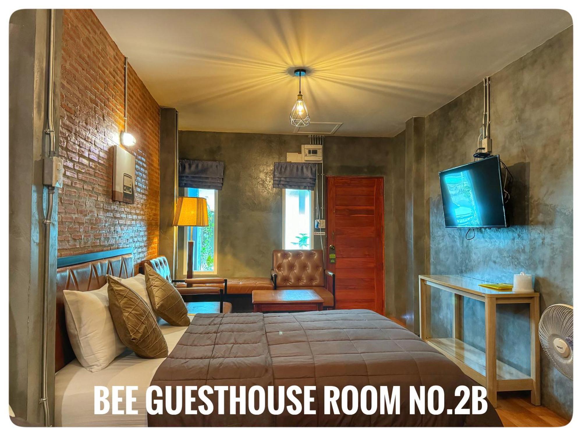 Guest house The One House