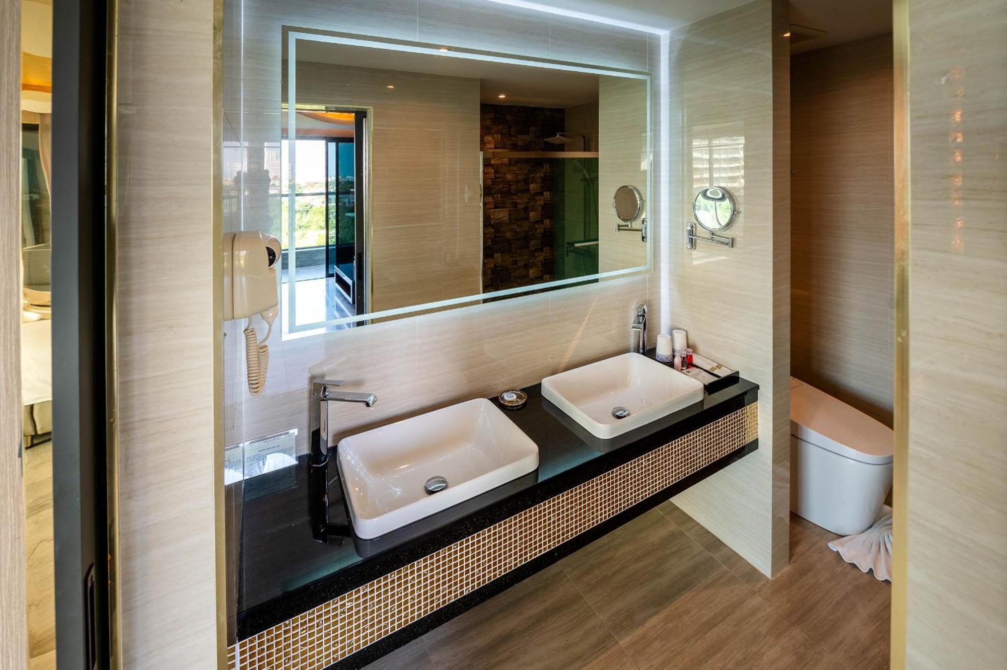 The Tj Hotel Jomtien Beach