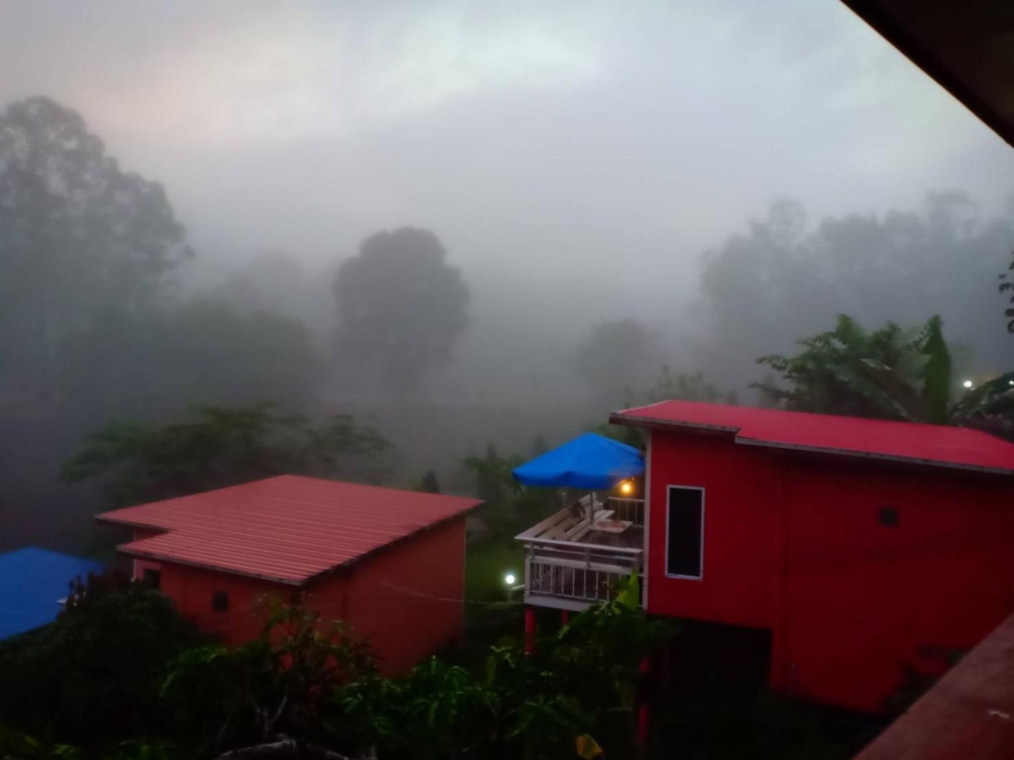 Baan Chuthamanee Khao Kho
