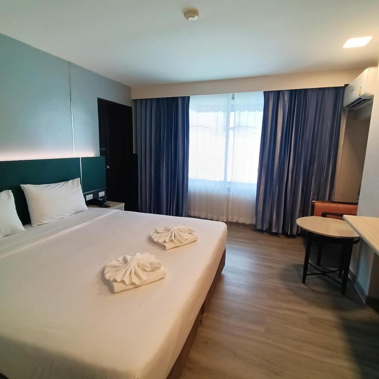 Hotel Mayflower Grande