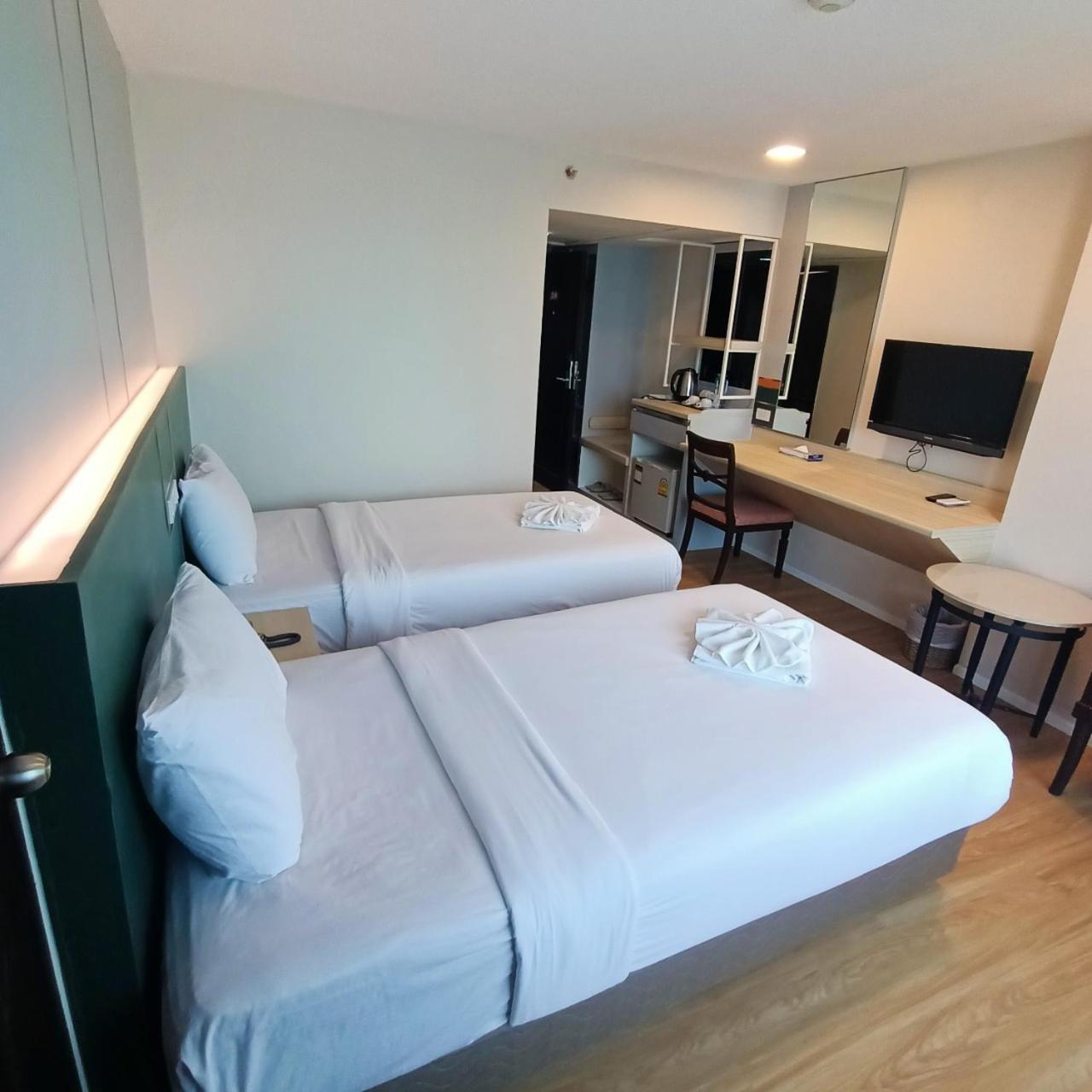 Hotel Mayflower Grande 3*