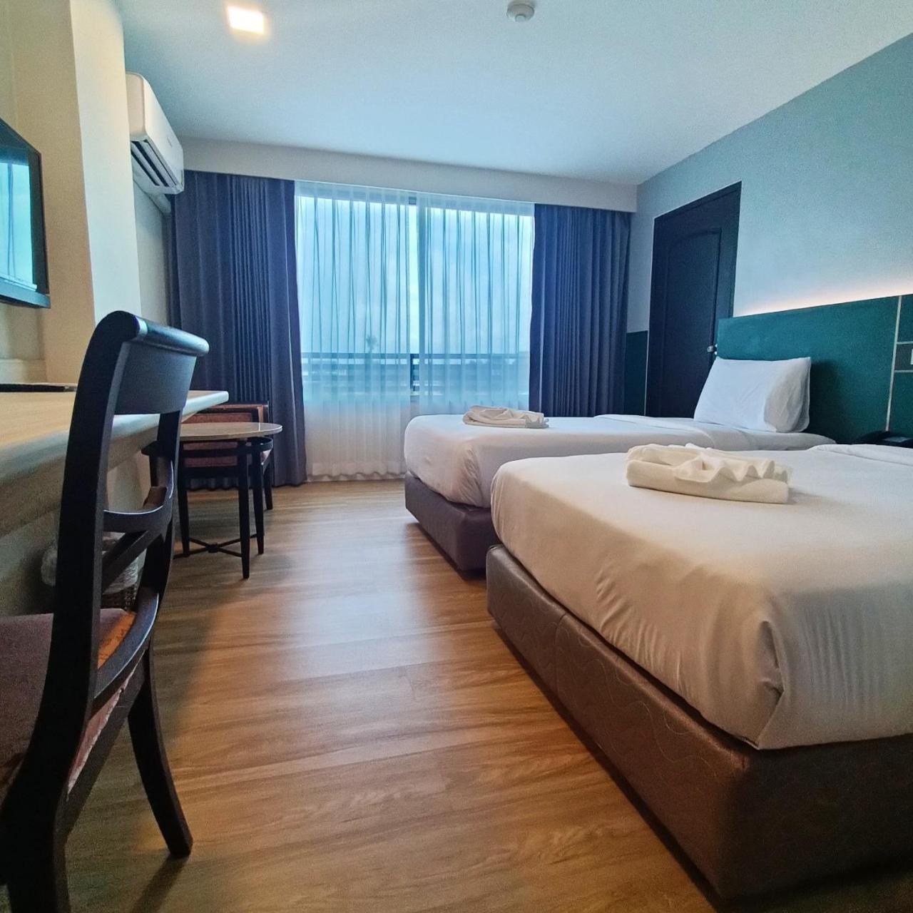 Hotel Mayflower Grande