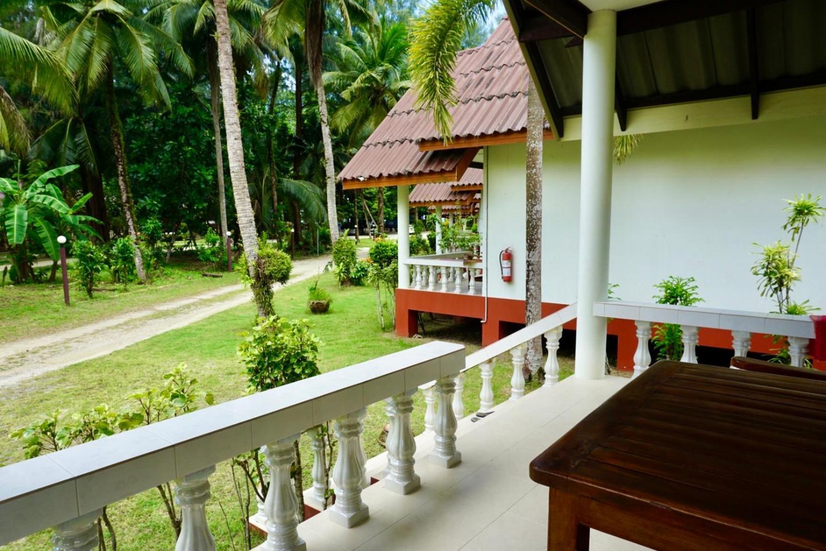 Smilebeach Khaolak Resort Khao Lak