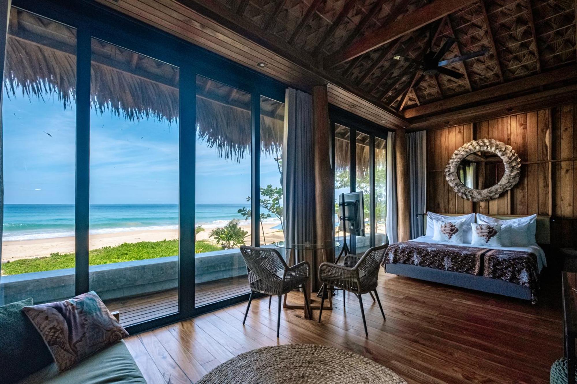 Sealord Beachfront Resort Praia de Nai Thon