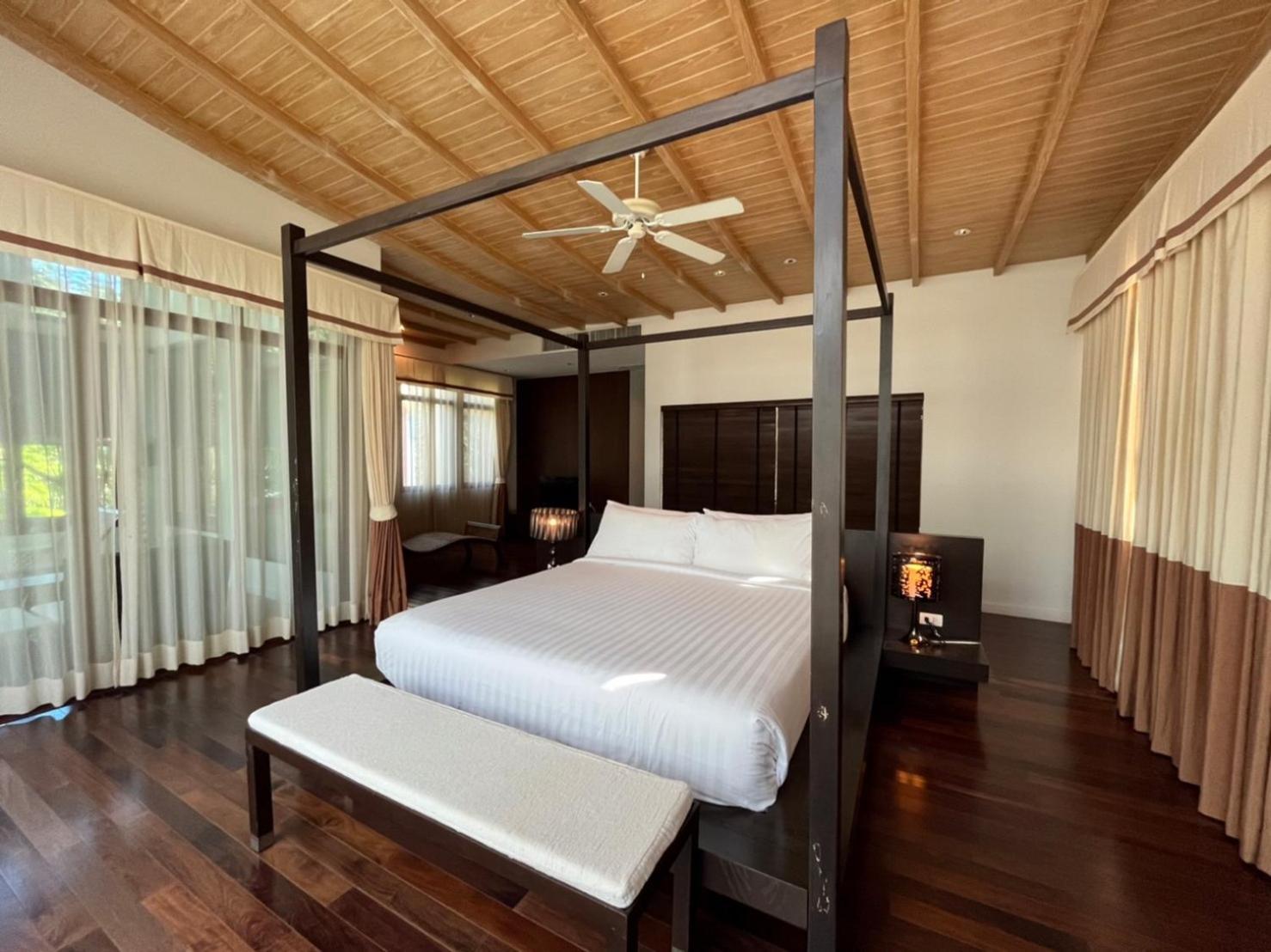 Amatapura Beachfront Villa 10 , Sha Certified Ao Nam Mao