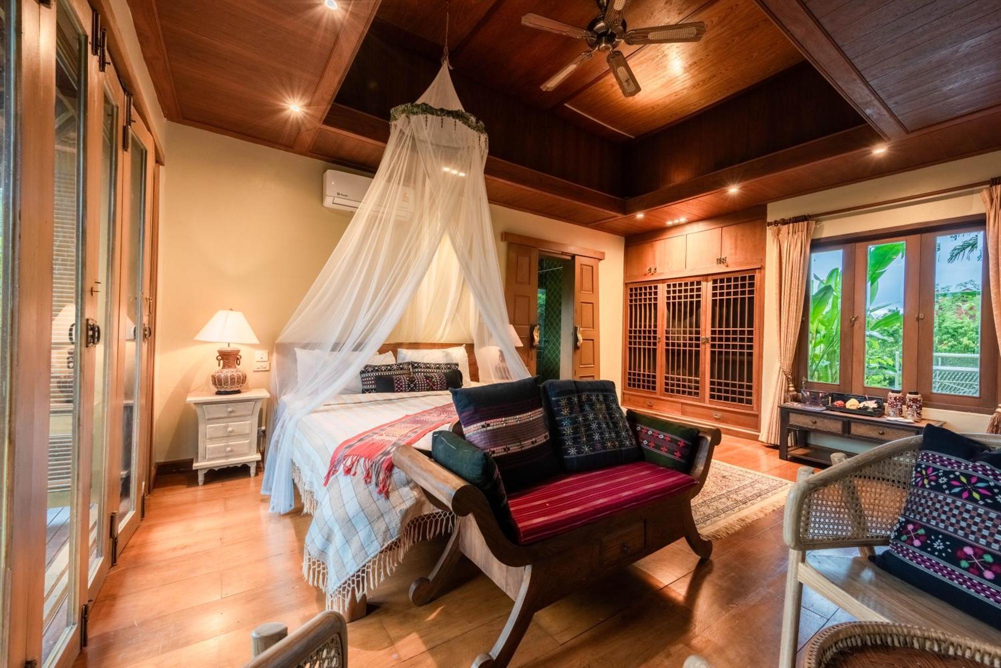 Kanlaya's Eyrie, Luxury