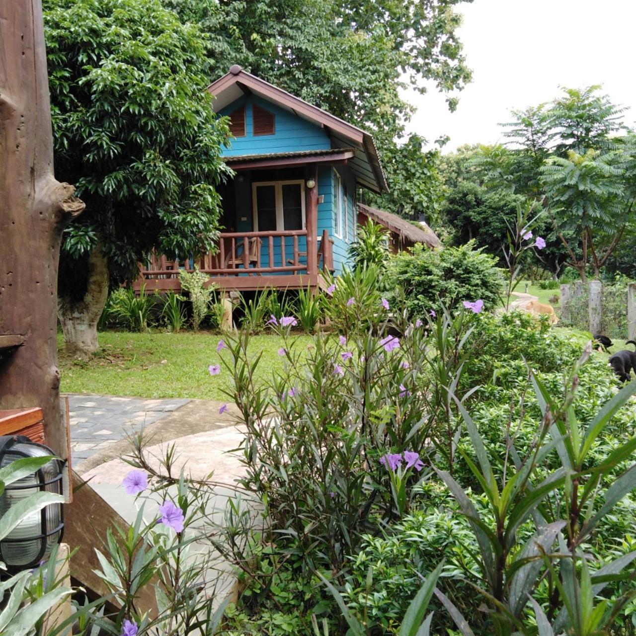 At Chiang Dao, Pooch Lovers Resort Ban Tham (Chiang Dao)