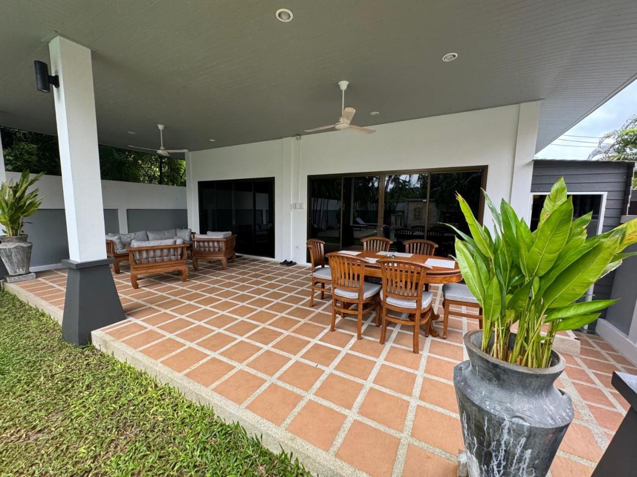 Villa Montrachet By G Estate