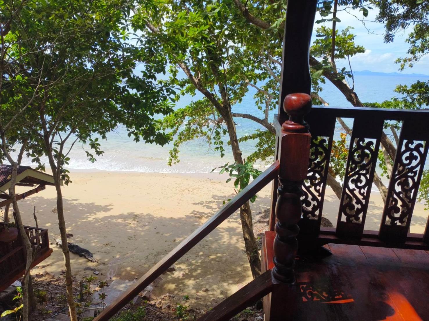 Guest house Kohjum Seafront 2*