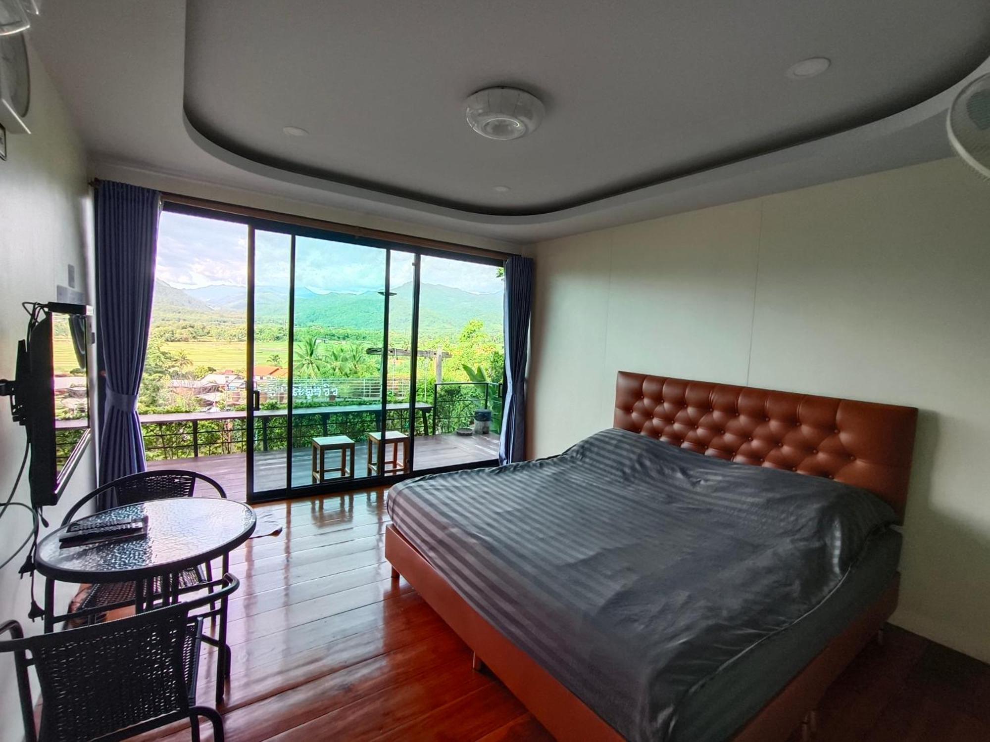 นะลาวิว Nala View Guest house 3*