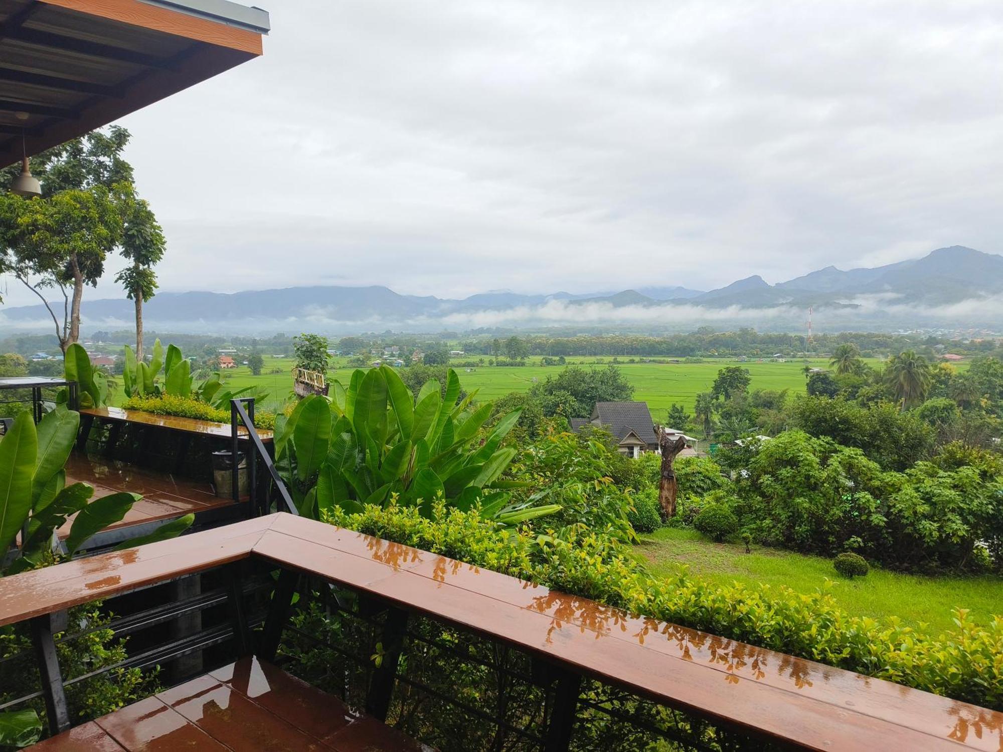 Guest house นะลาวิว Nala View 3*