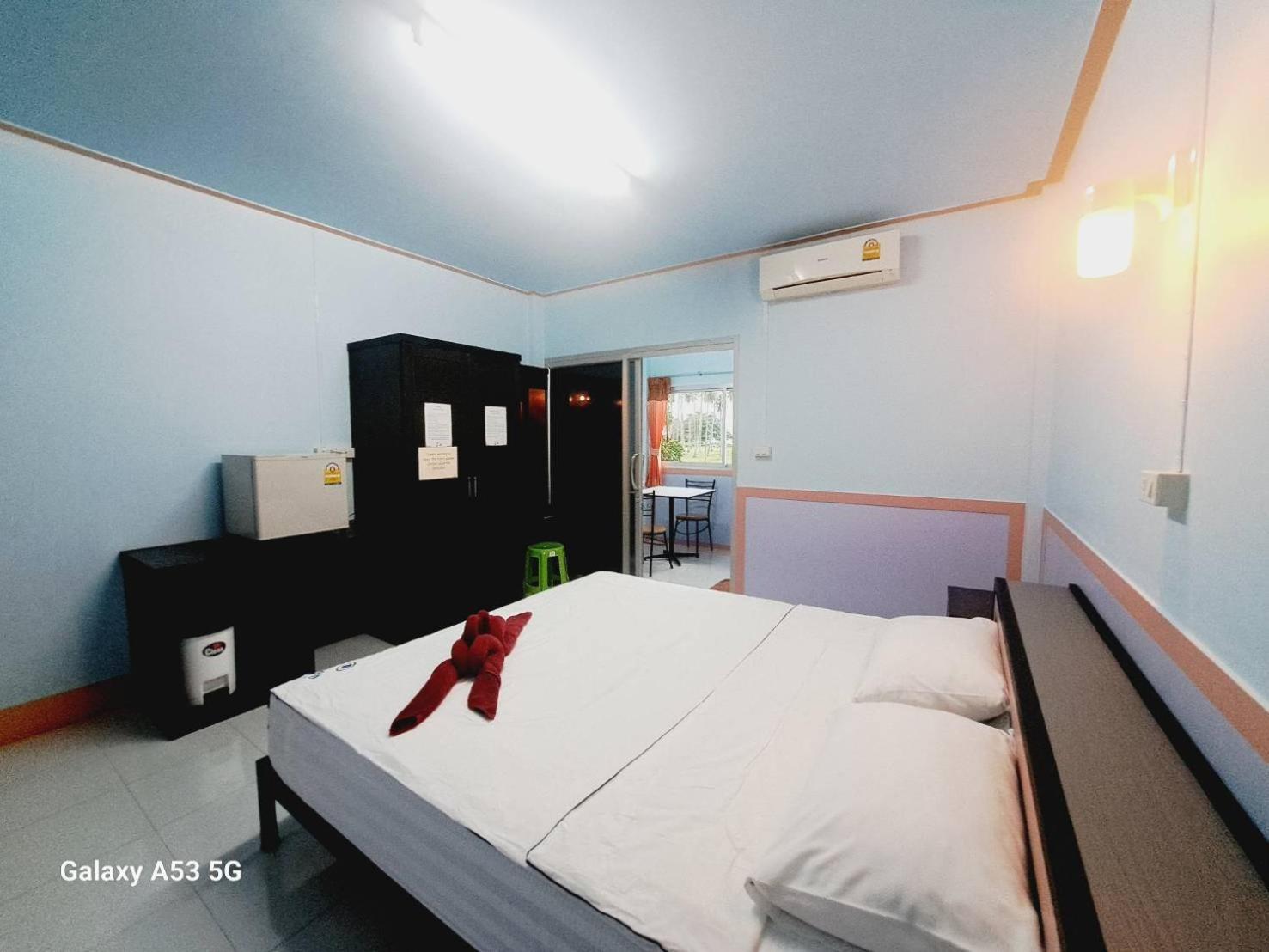 Peace Lanta Hotel
