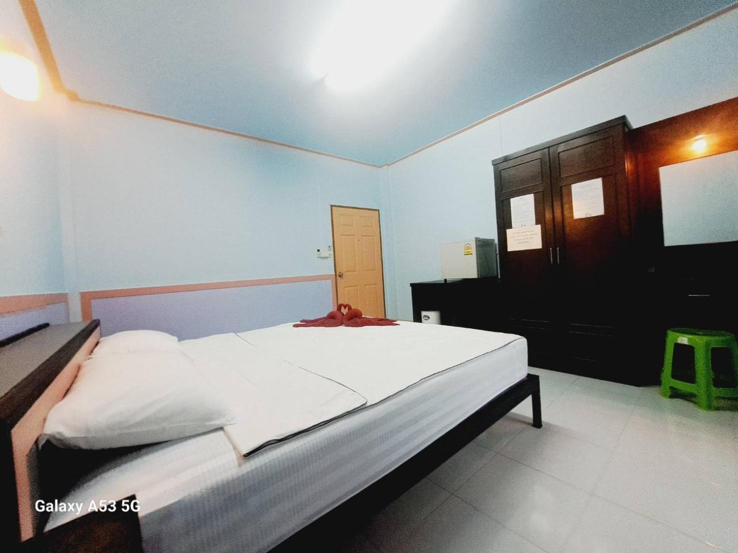 Peace Lanta Hotel 3*