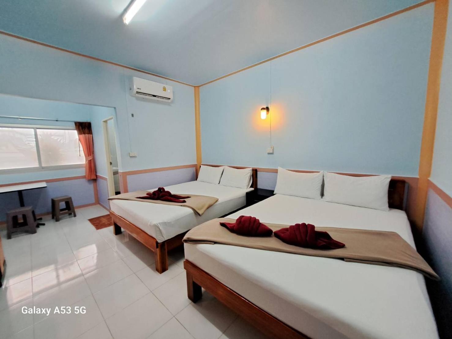 Hotel Peace Lanta 3*