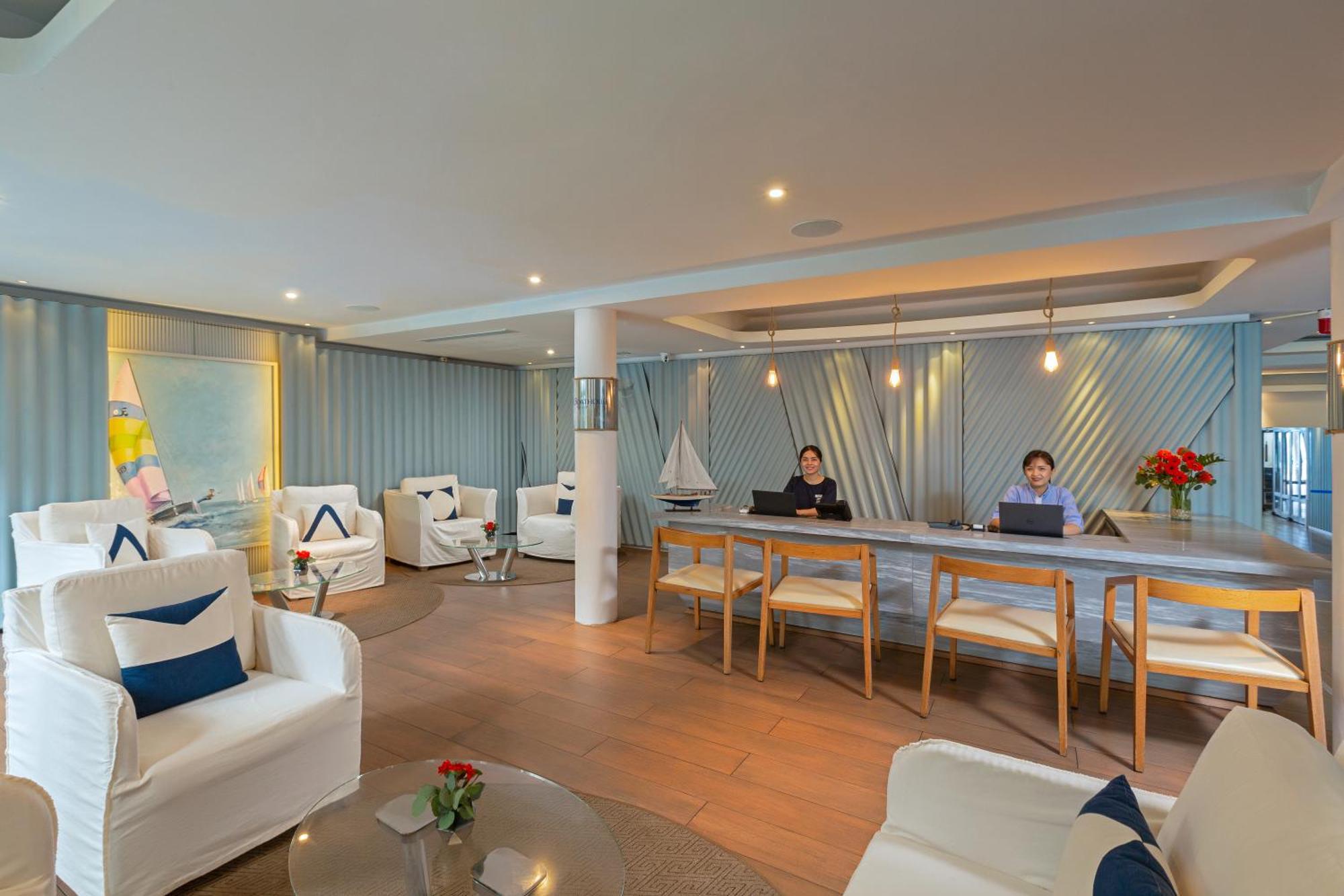 The Boathouse Phuket-sha Resort 4*