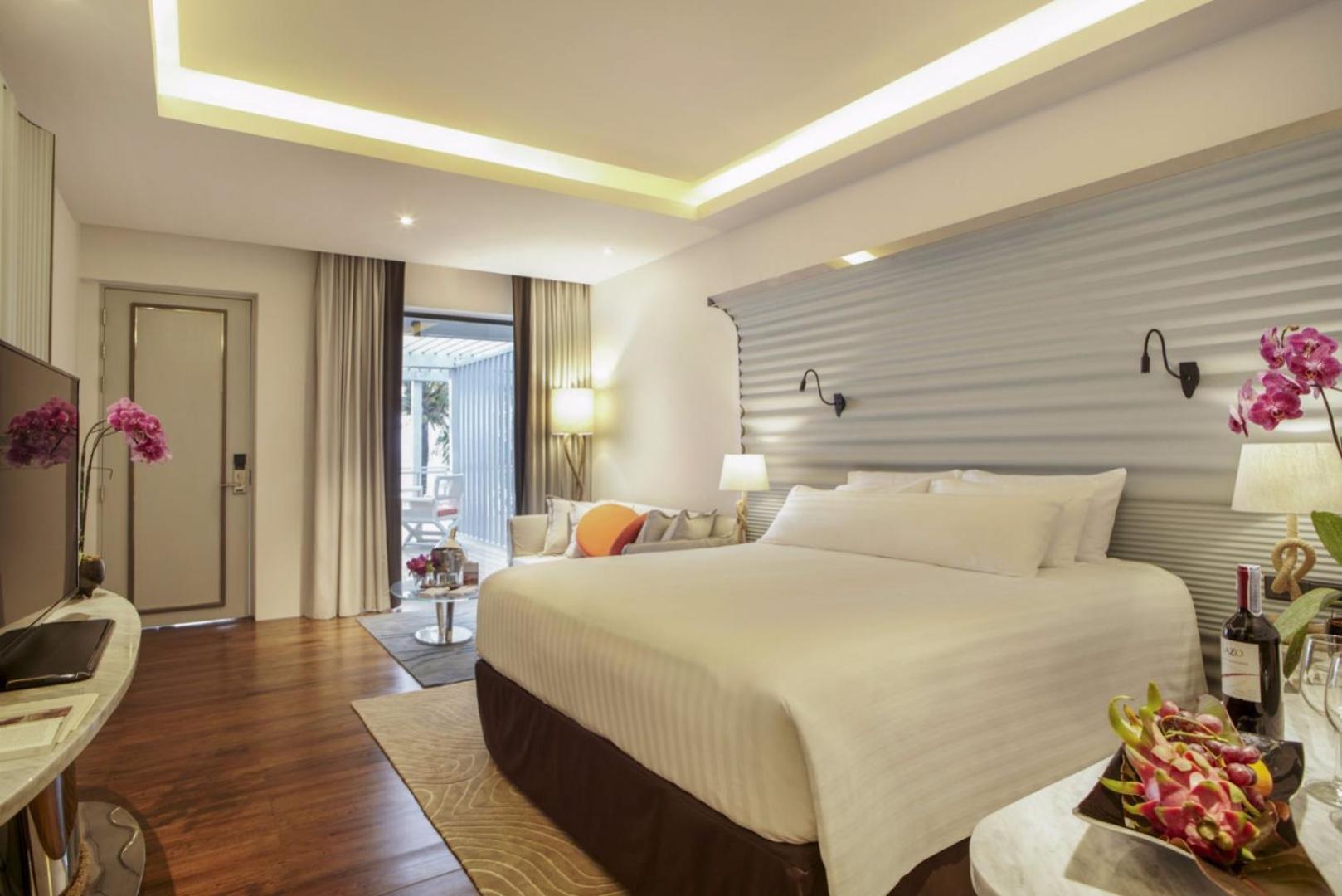The Boathouse Phuket-sha 4*