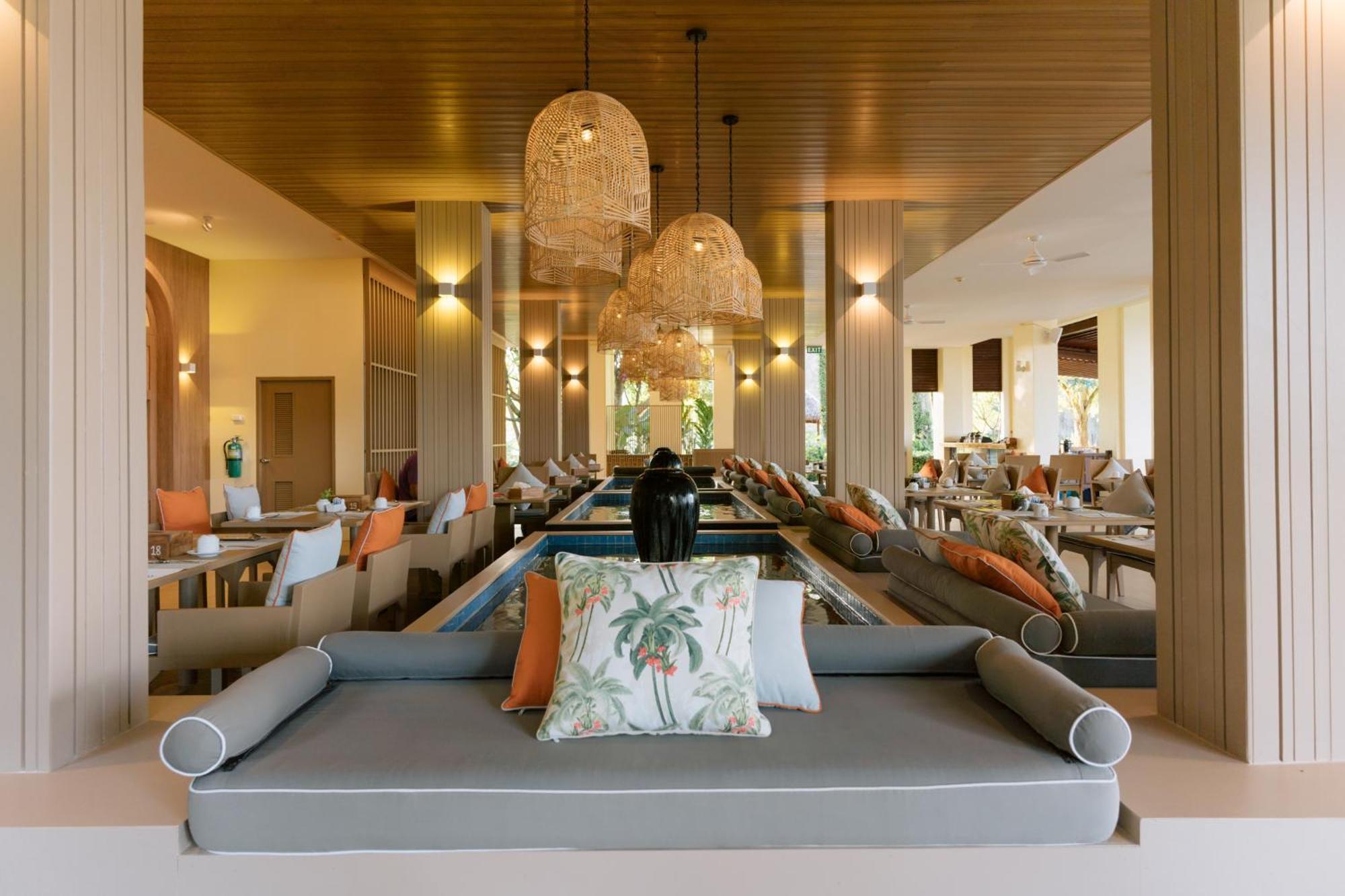 Apsara Beachfront & - Sha Extra
