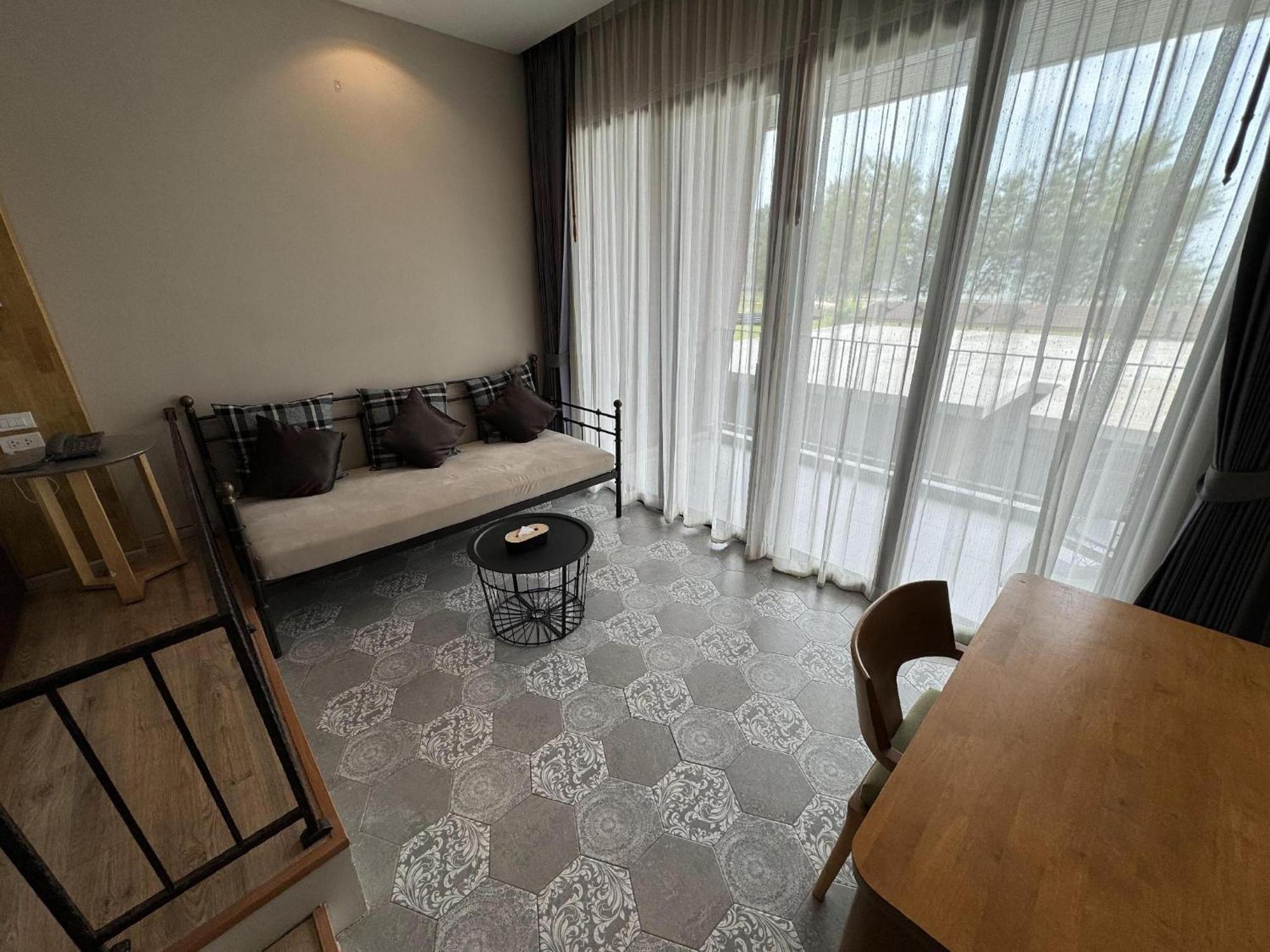 Resort La Isla Pranburi