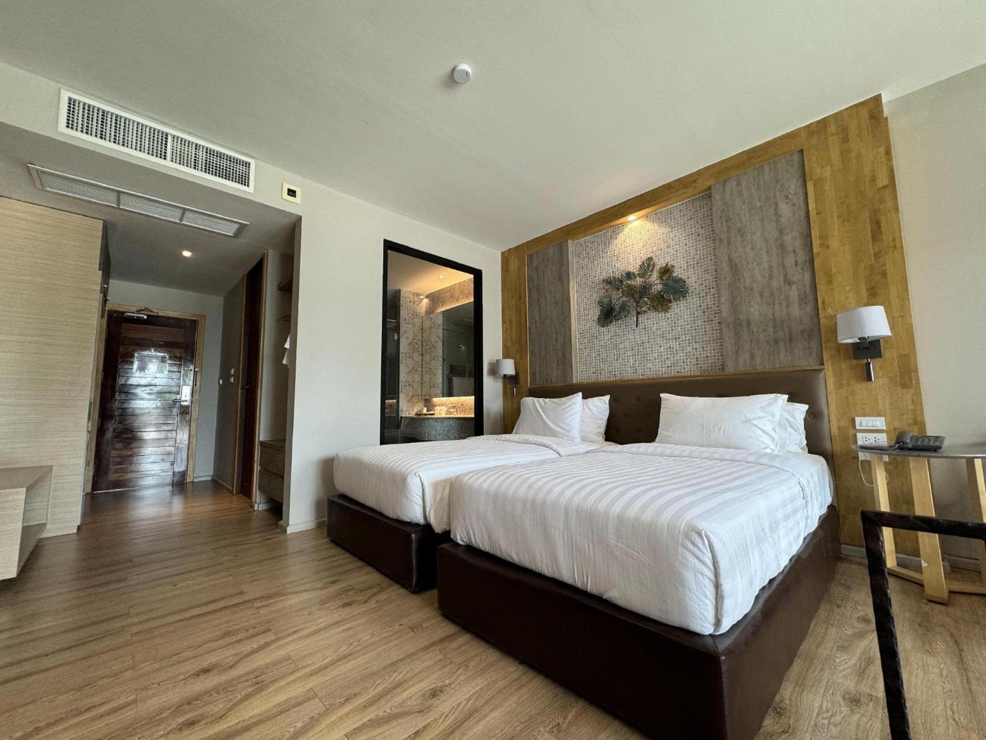 La Isla Pranburi Resort 4*