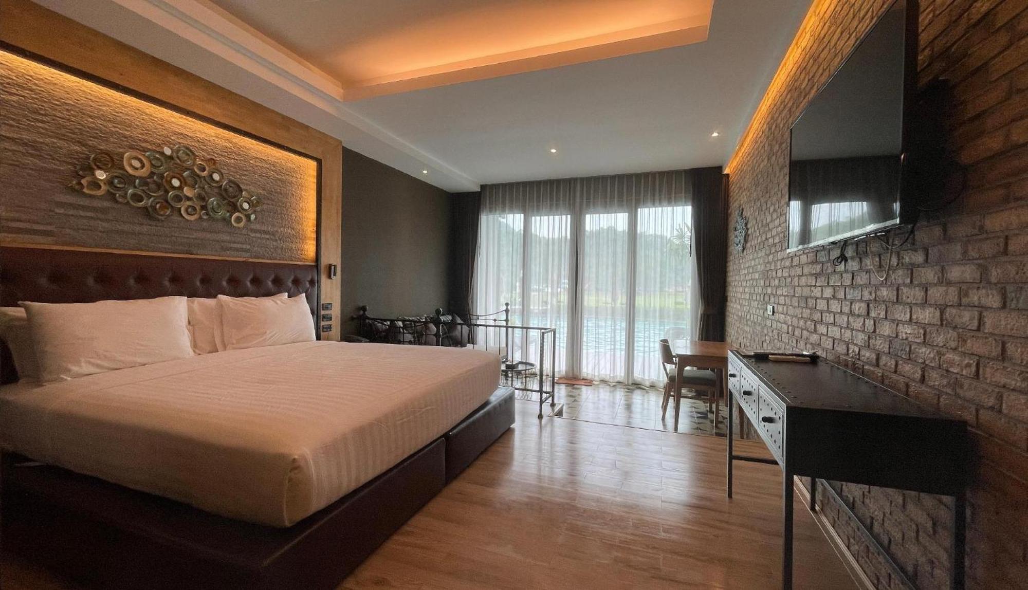 Resort La Isla Pranburi