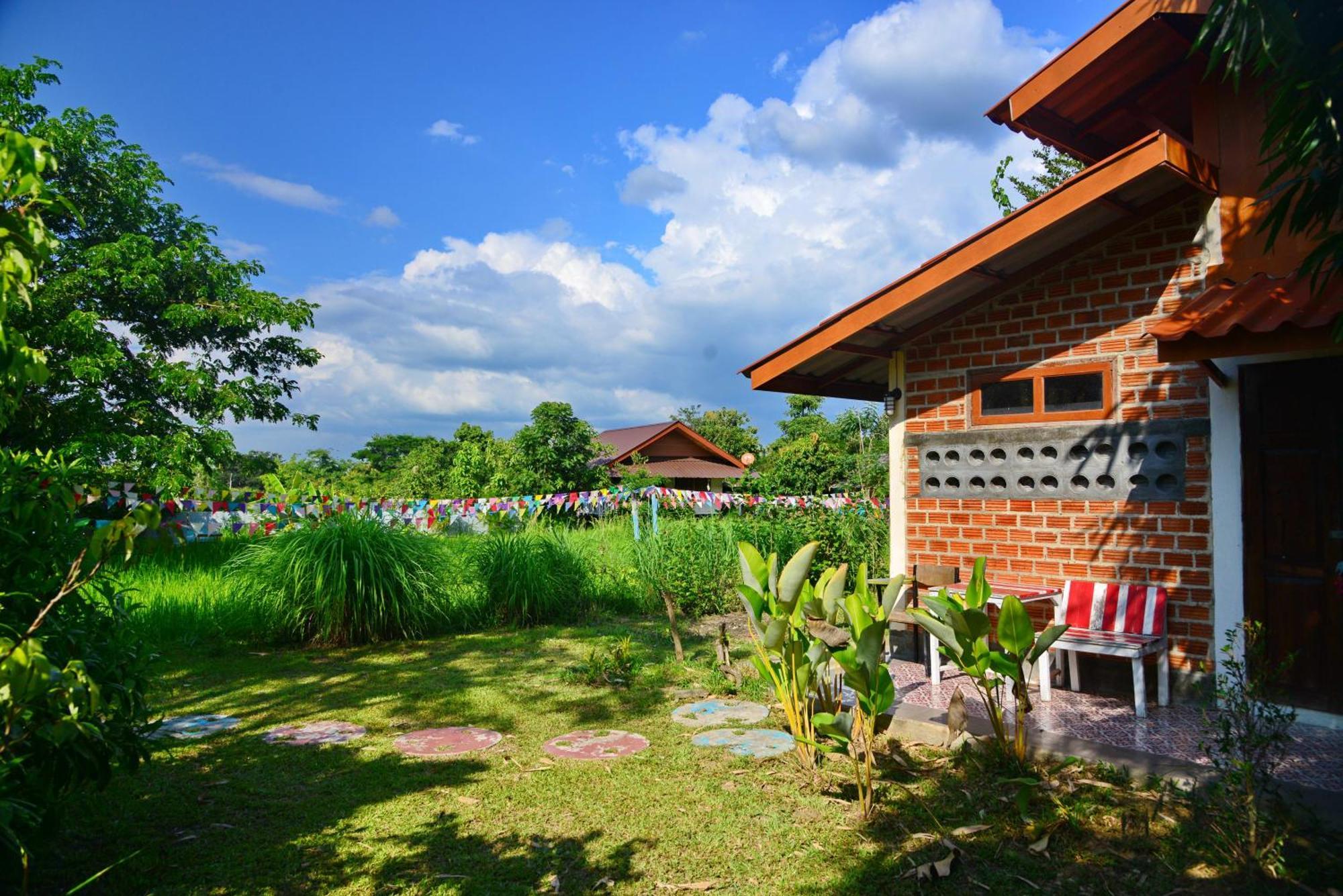 Guest house อยู่ดินกินดีฟาร์มสเตย์ 2*