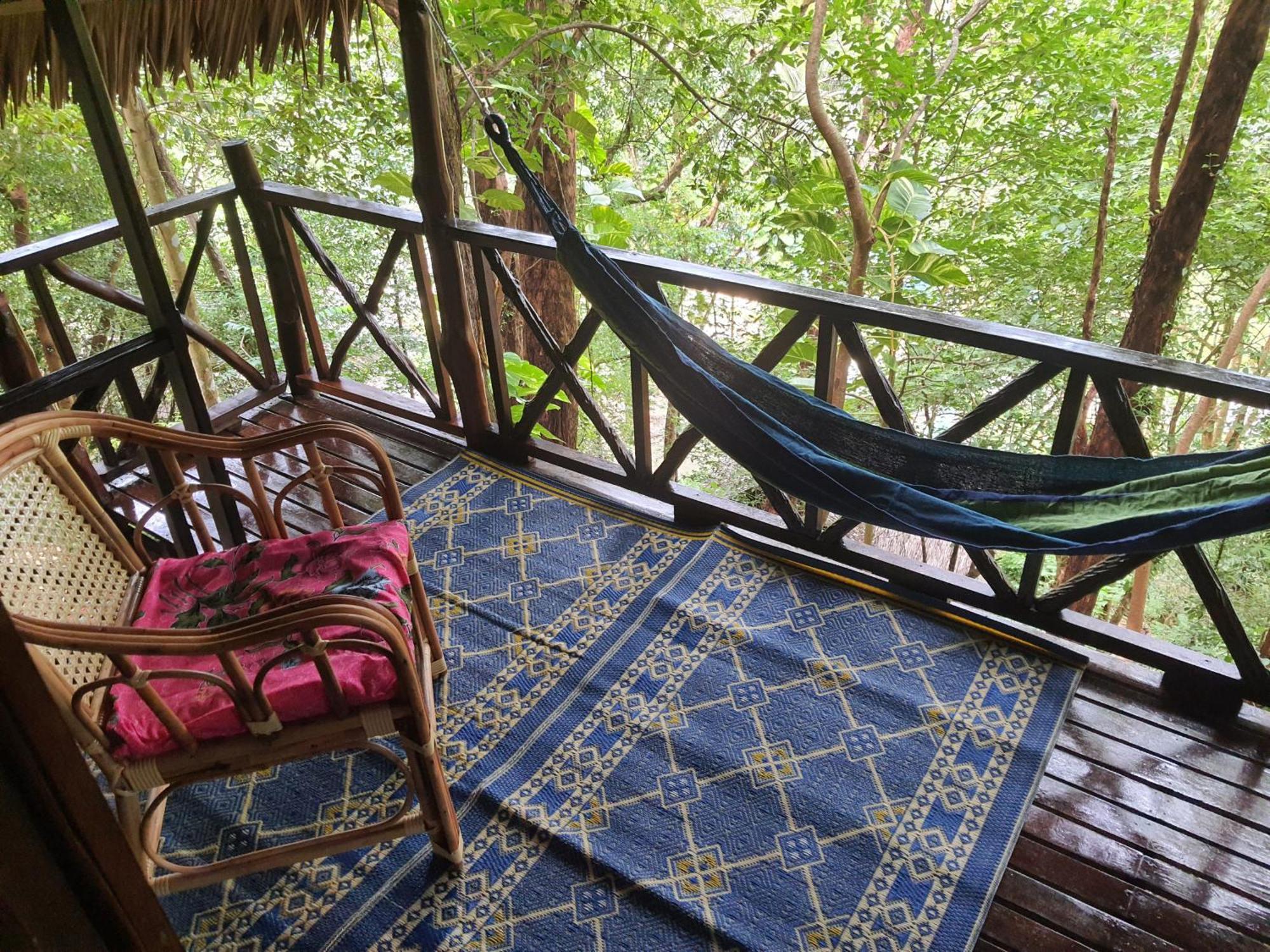 Sabai Corner Resort 2*